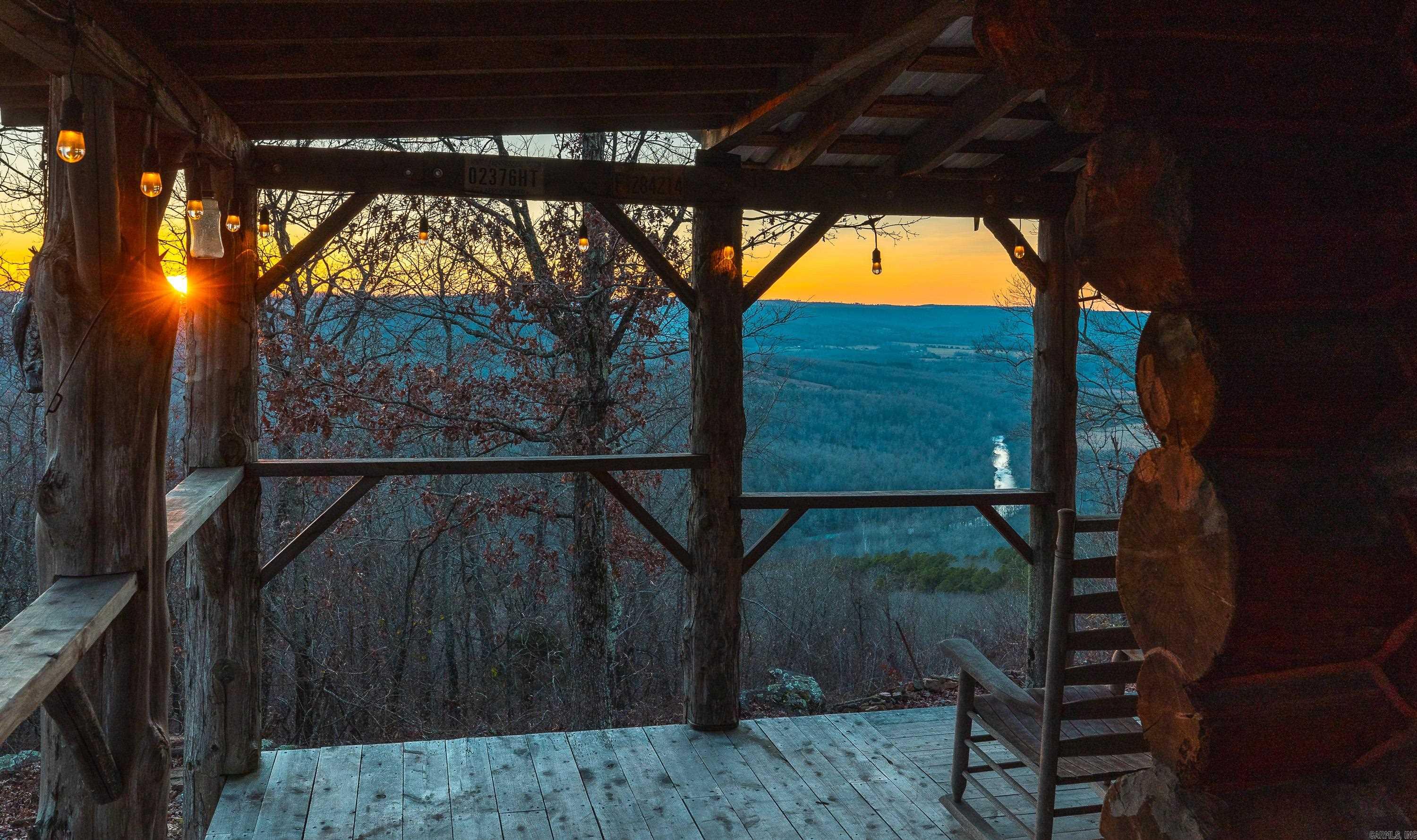 1645 Prism Dr  Leslie, AR