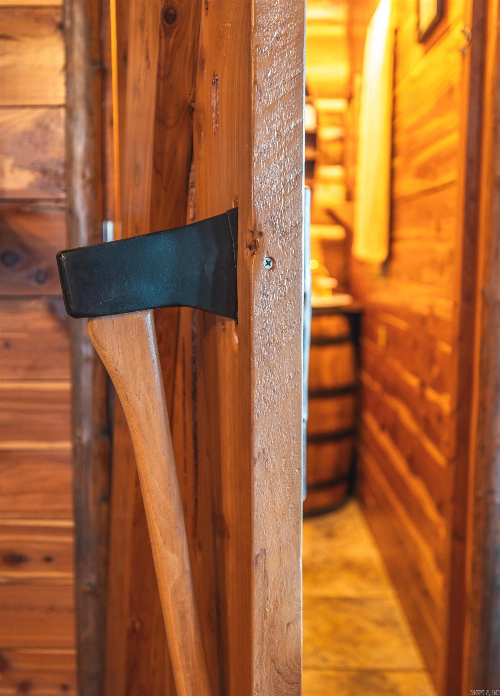 1645 Prism Dr  Leslie, AR