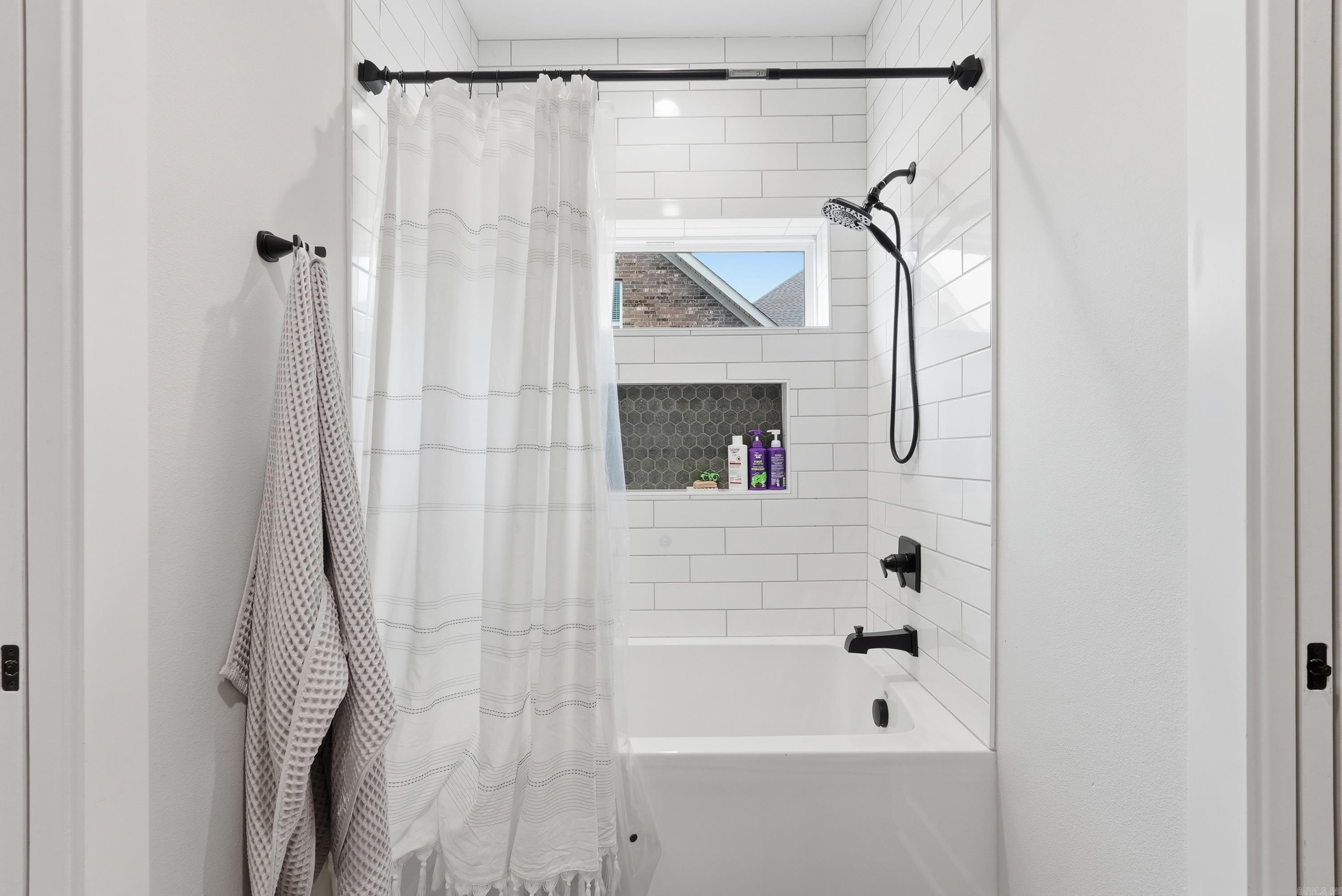 1750 Pearce Dr  Conway, AR