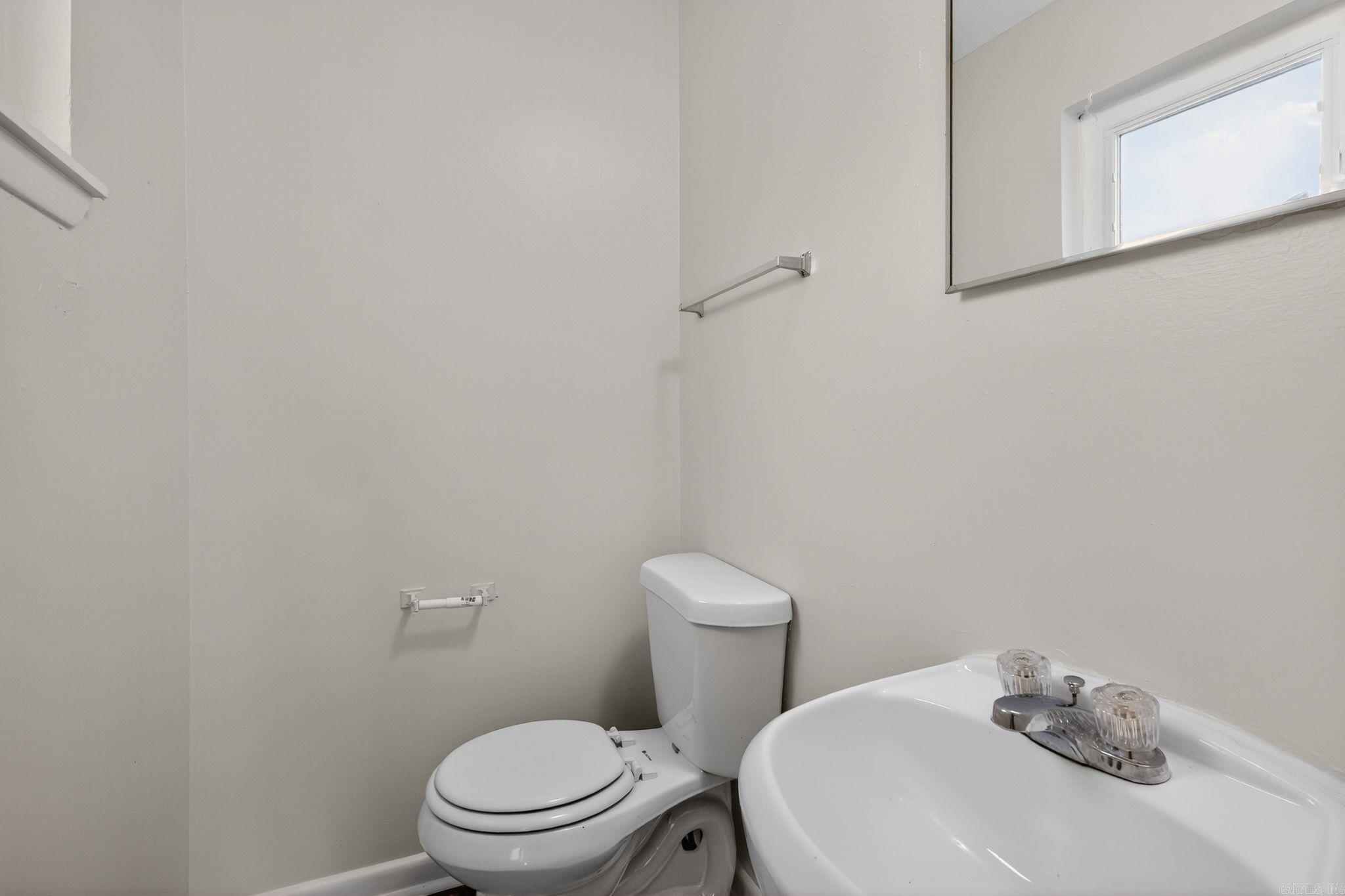 8400 Herrick  Little Rock, AR