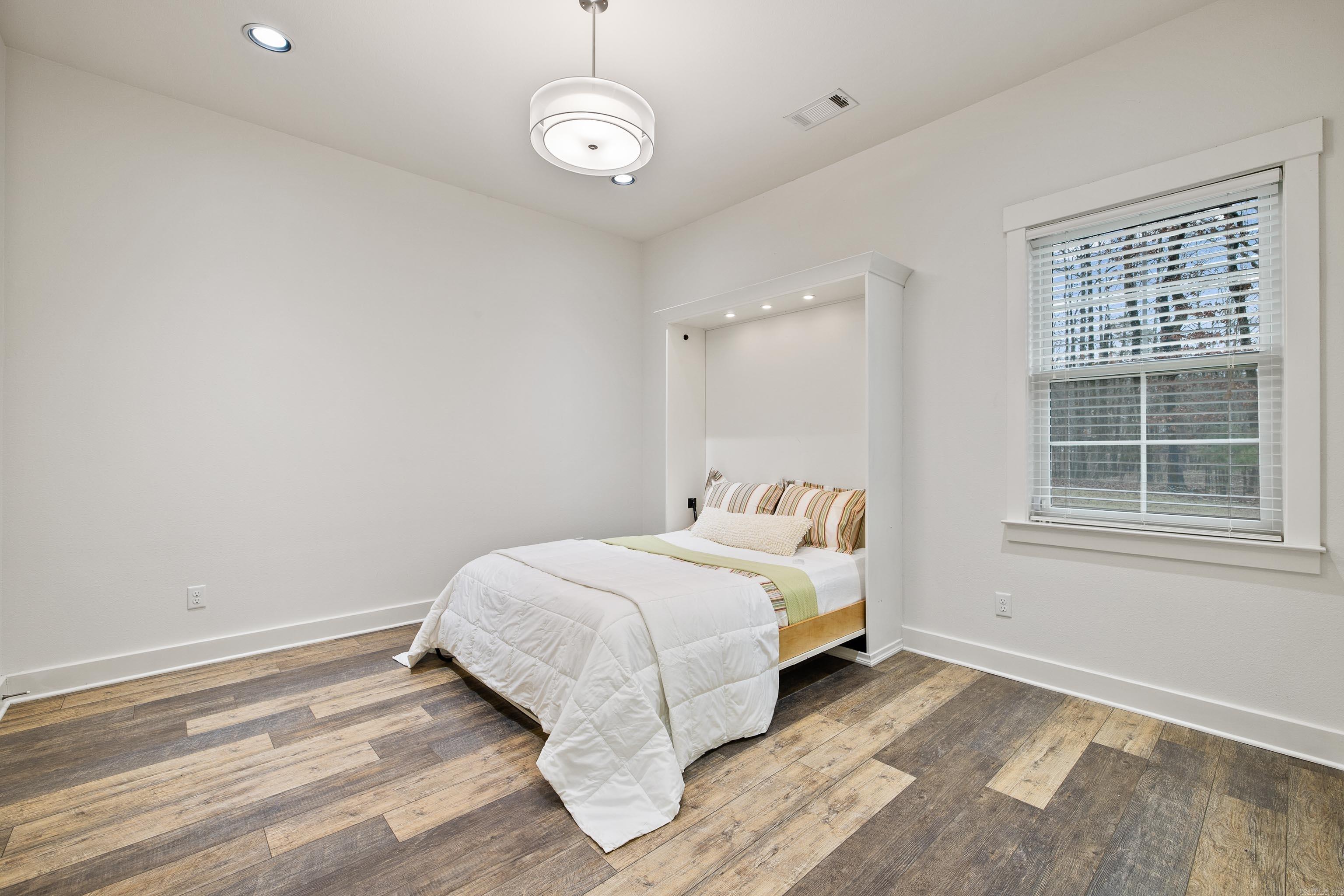 451 Forest Pond Lane  Benton, AR