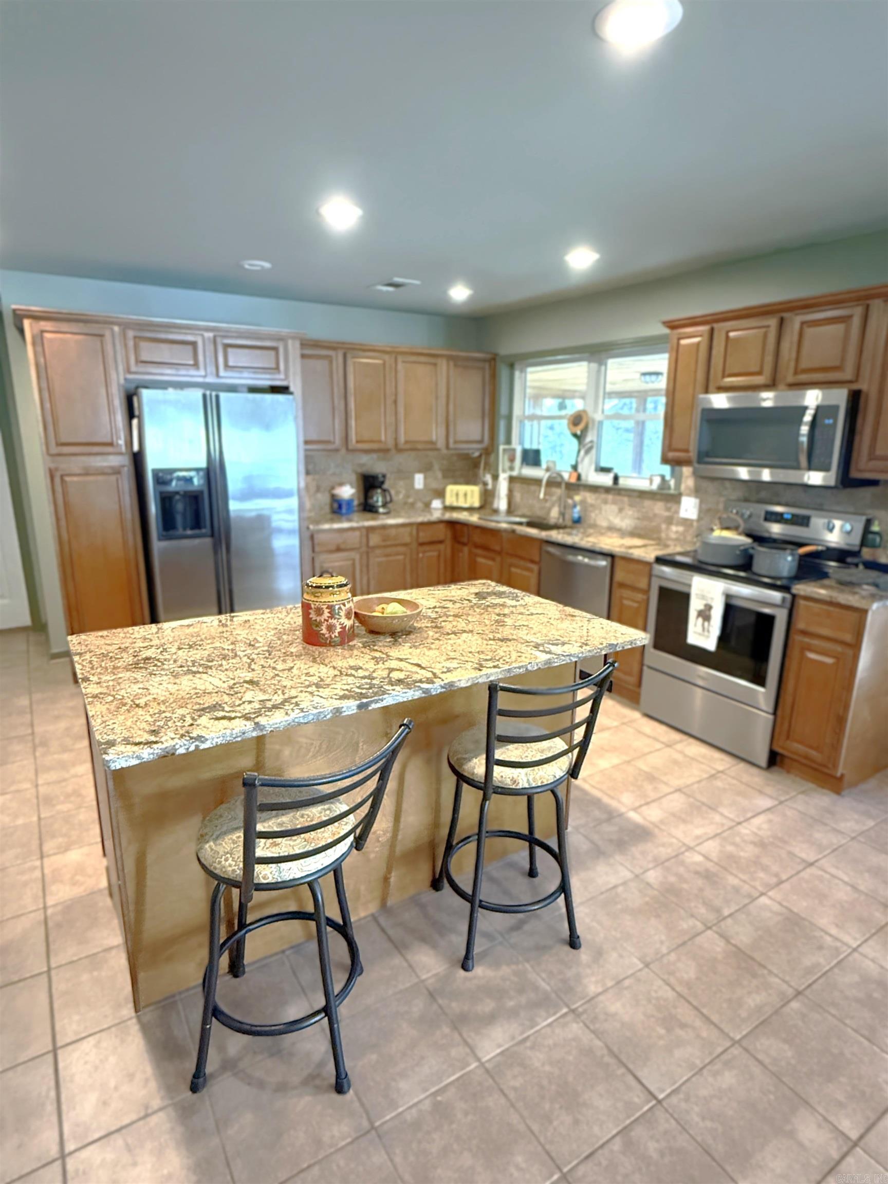 585 Narrows  Greers Ferry, AR