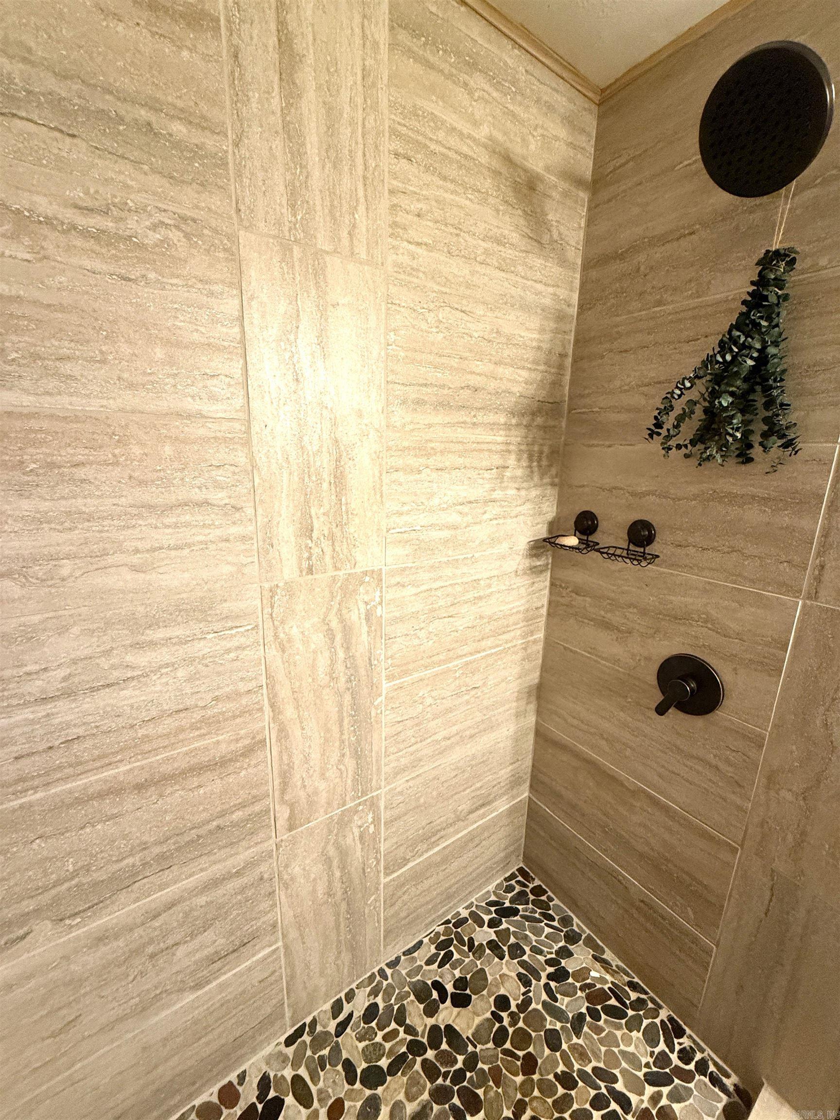 585 Narrows  Greers Ferry, AR