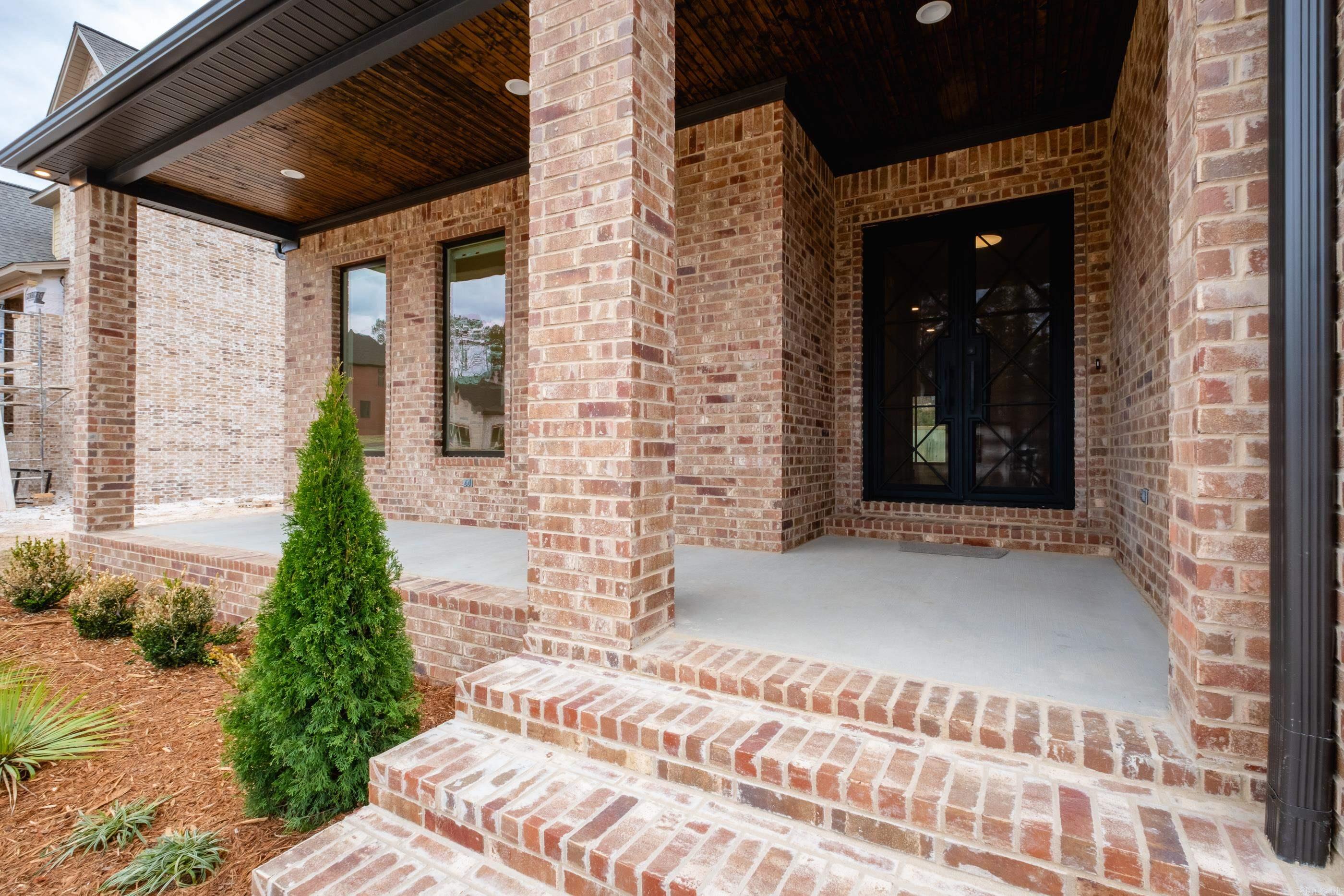 220 Abington Circle  Little Rock, AR