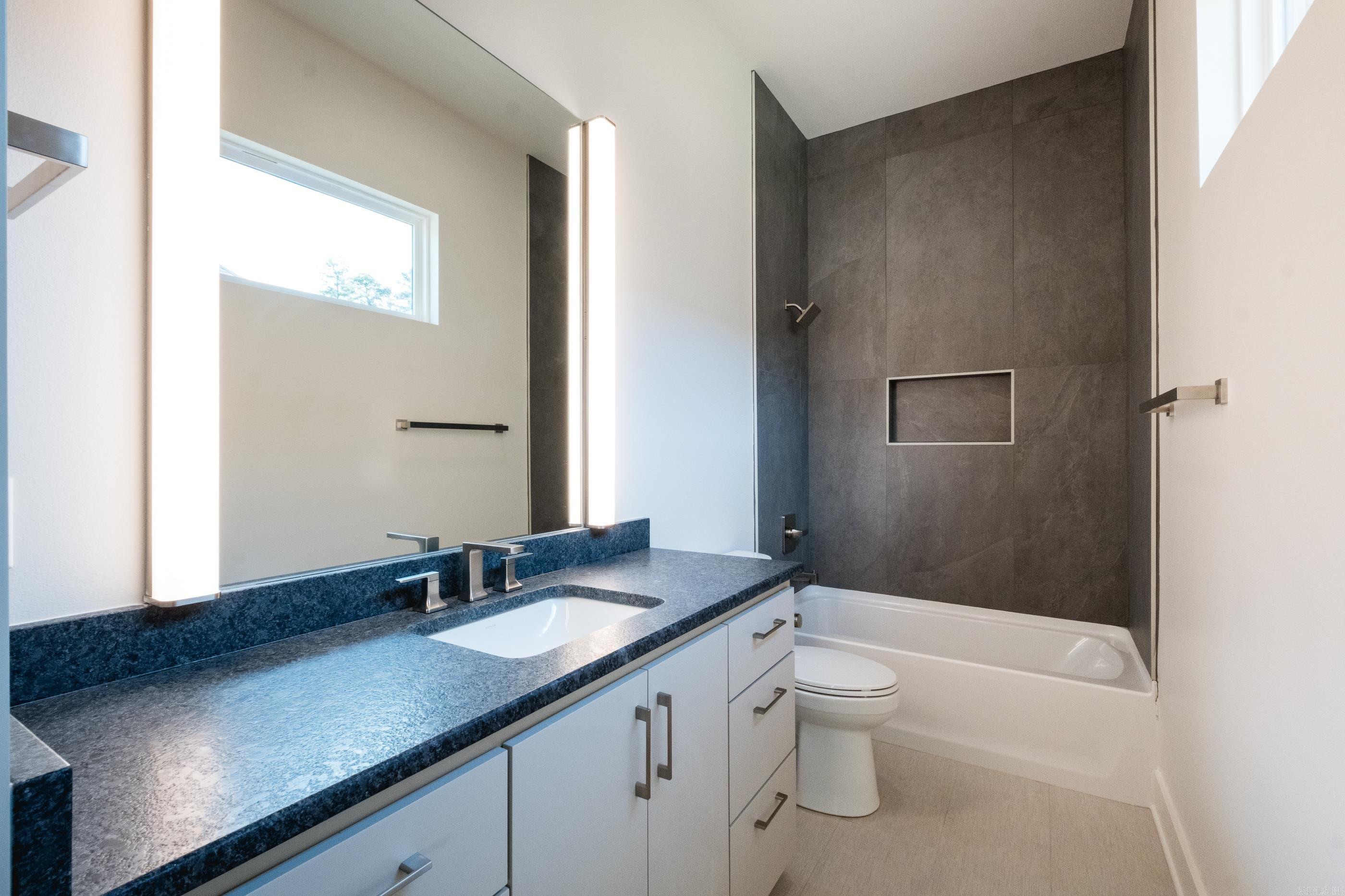 220 Abington Circle  Little Rock, AR