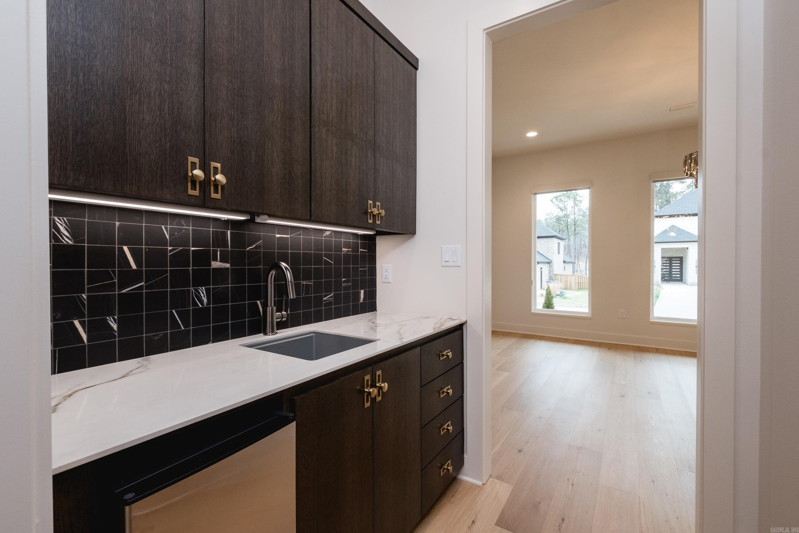 220 Abington Circle  Little Rock, AR