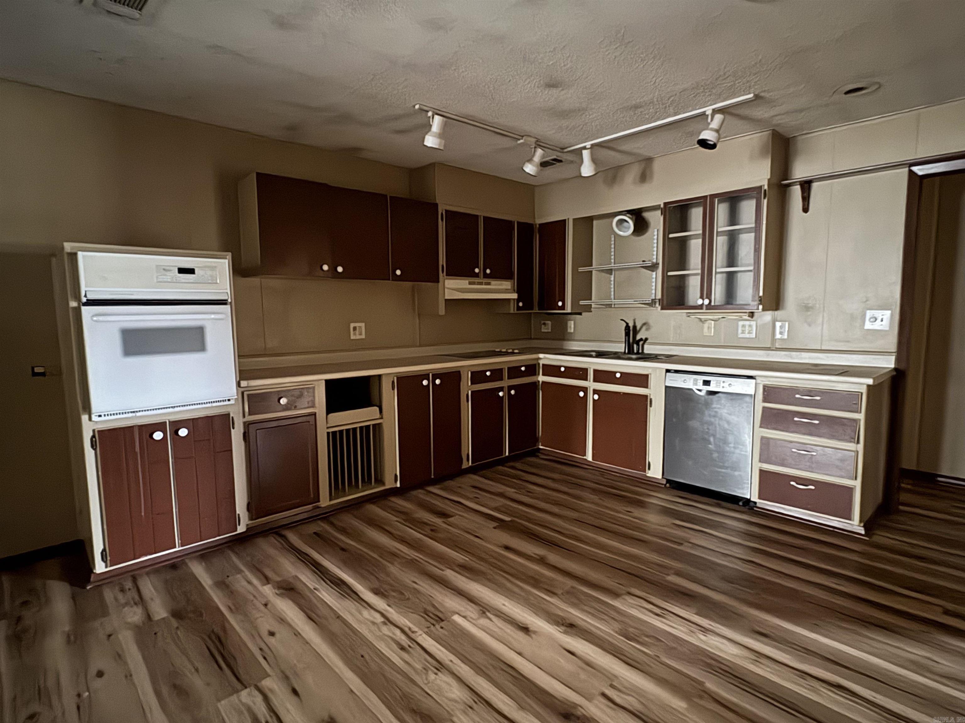 22 Tanglewood  Oppelo, AR