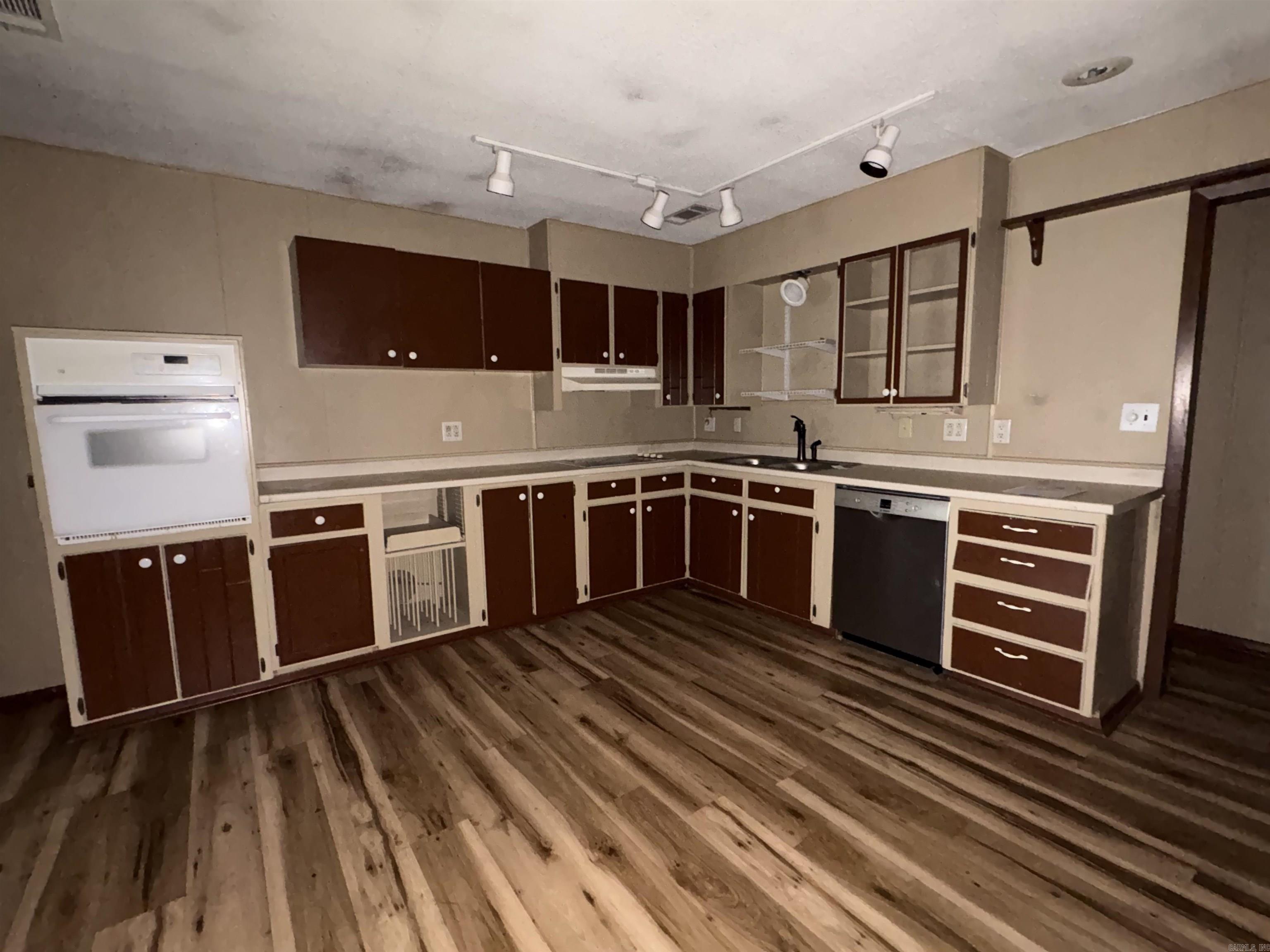 22 Tanglewood  Oppelo, AR