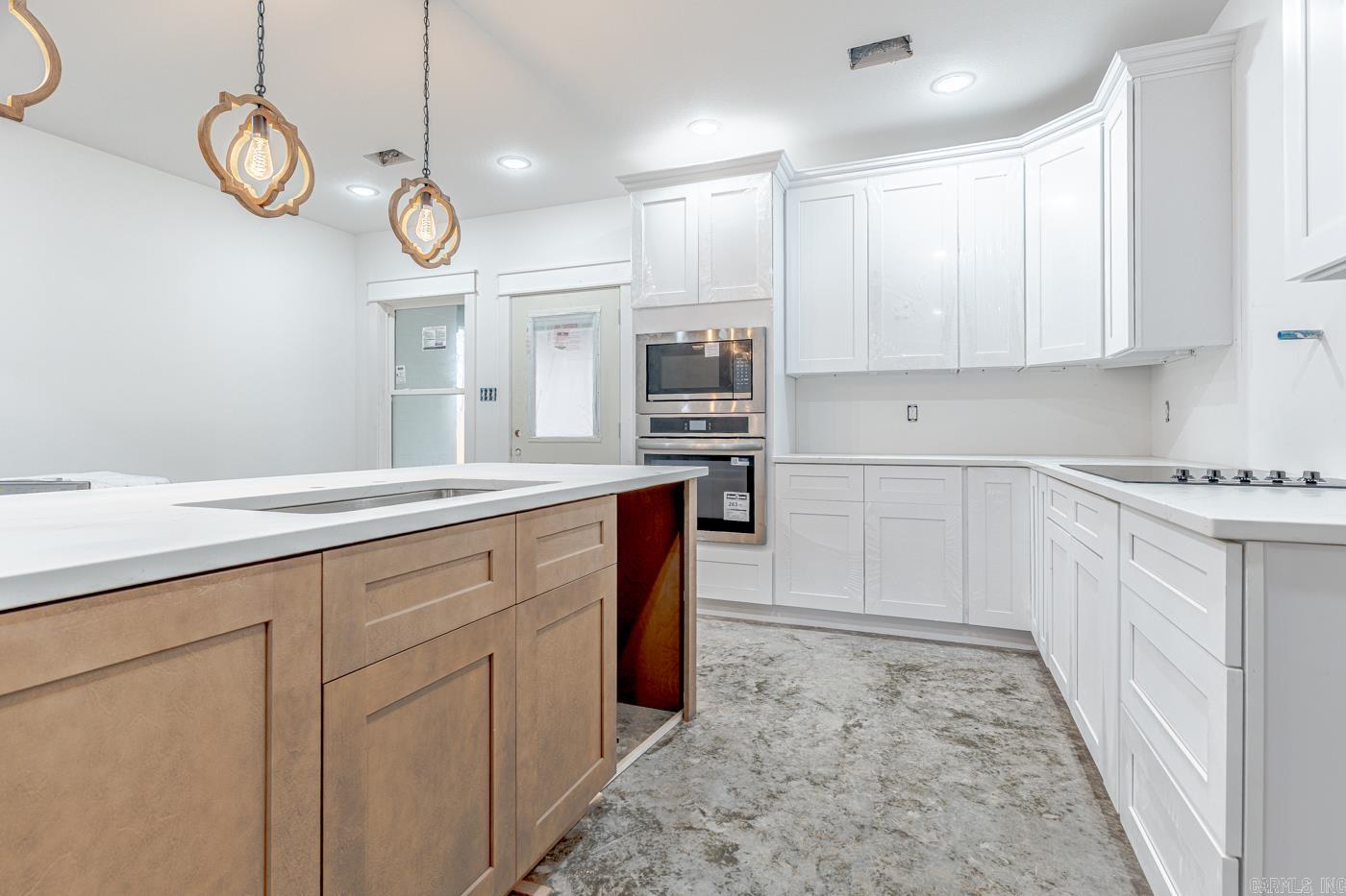 221 woodland trails  Bono, AR