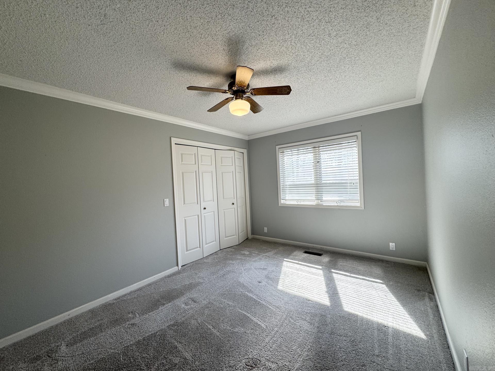 10 Magnifico  Hot Springs Village, AR