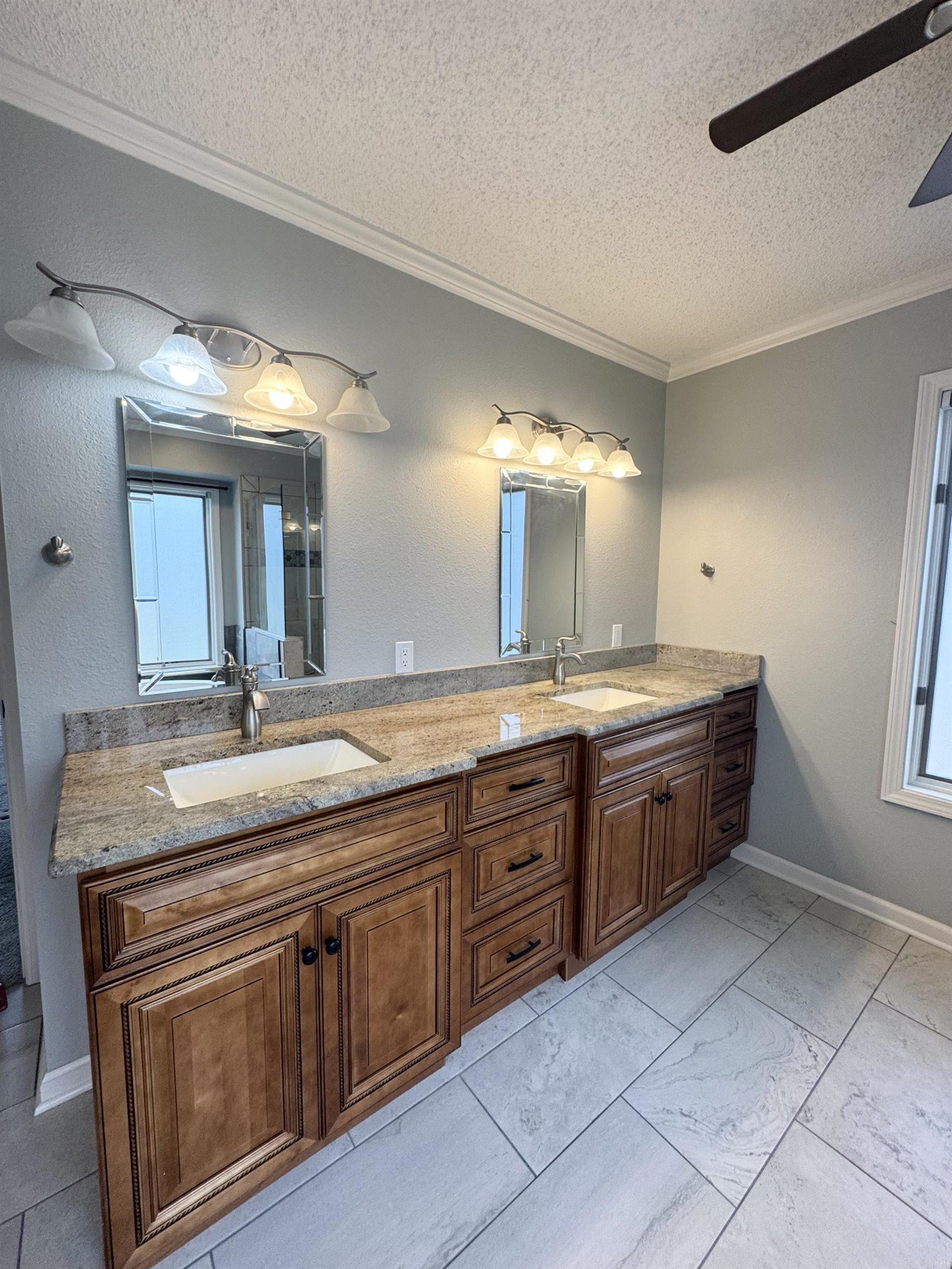 10 Magnifico Way Hot Springs Village, AR 71909