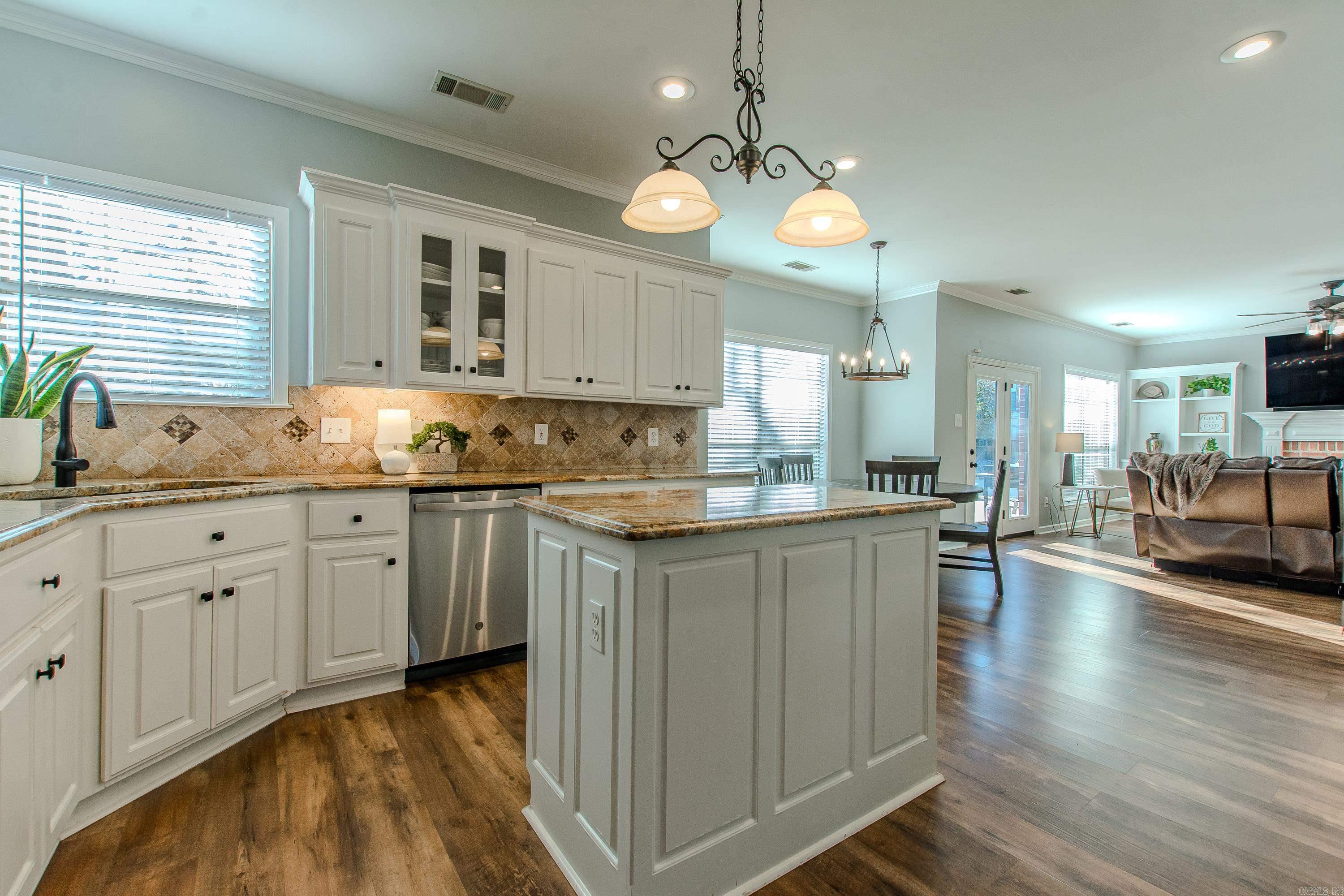 2015 Sawgrass Dr  Little Rock, AR