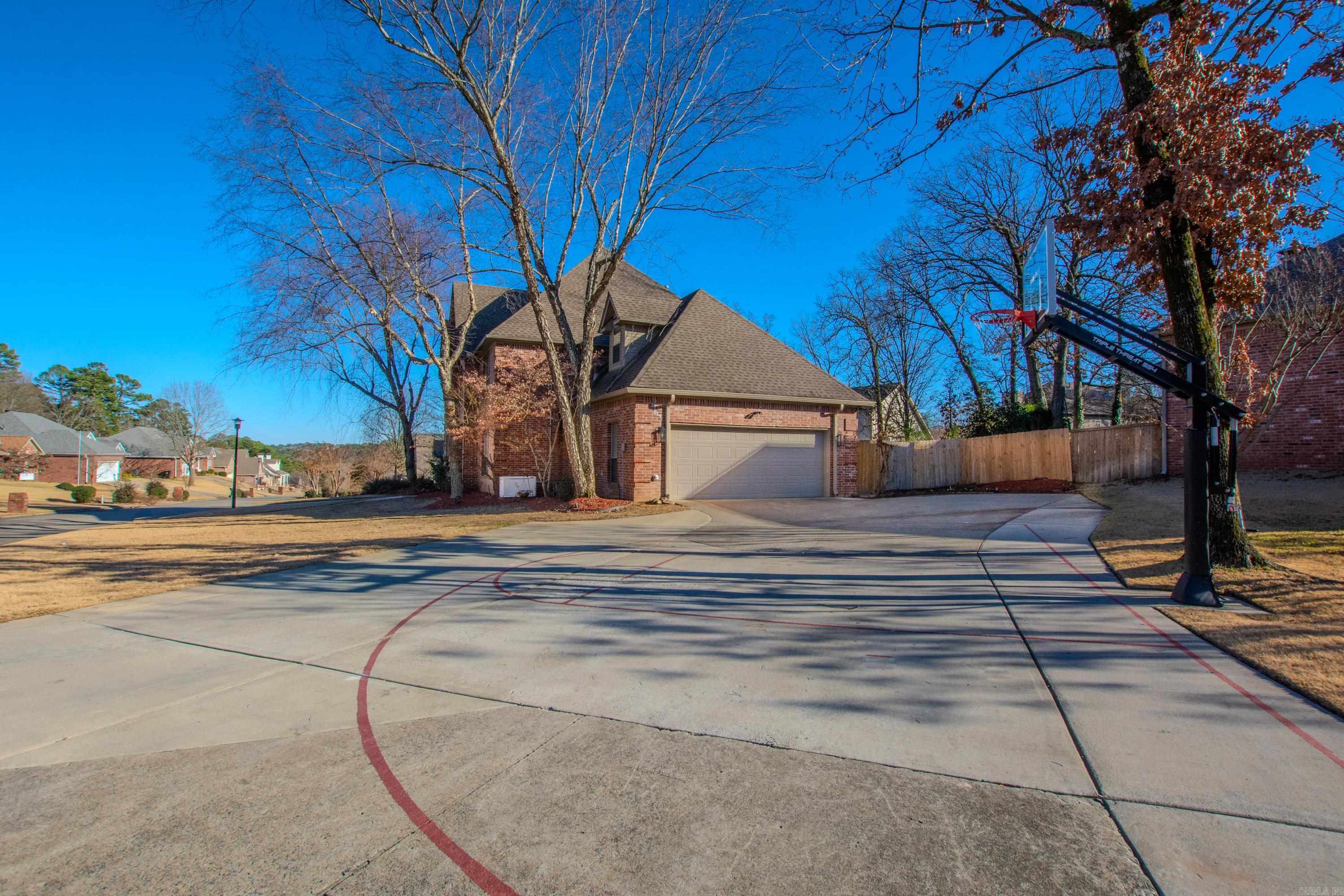 2015 Sawgrass Dr  Little Rock, AR