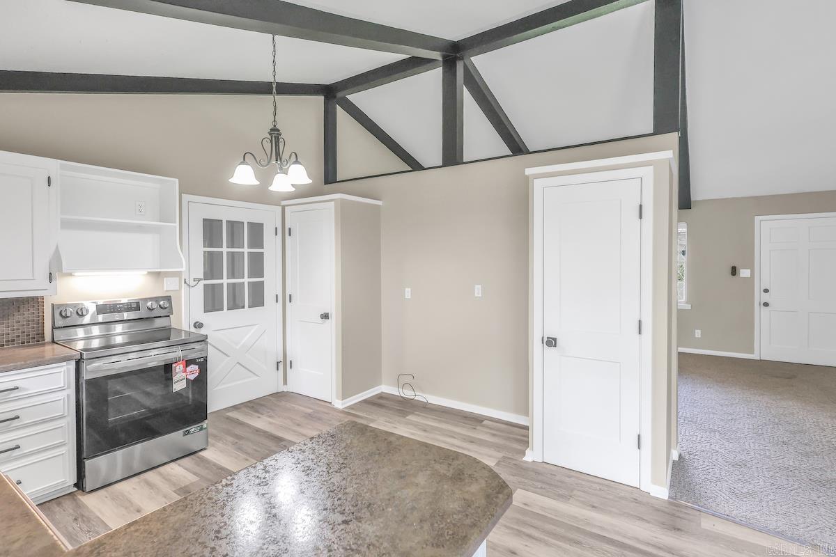 203 Halteria  Hot Springs, AR
