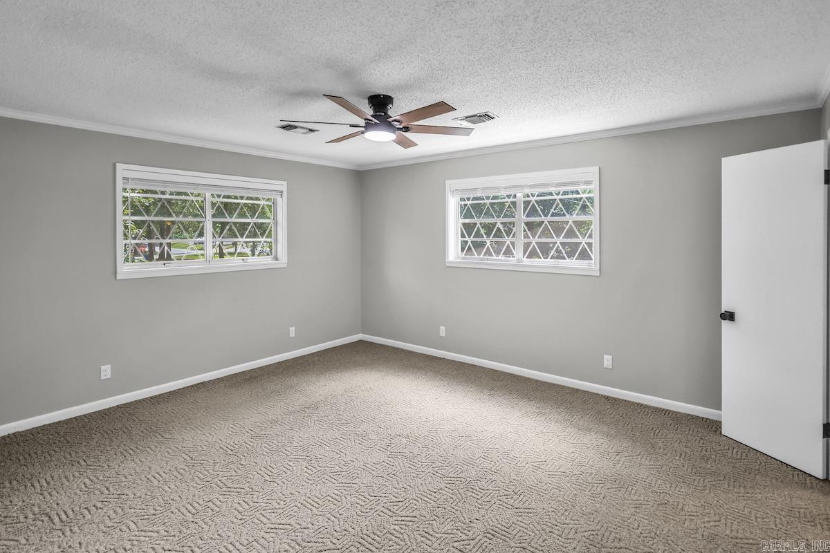 203 Halteria  Hot Springs, AR