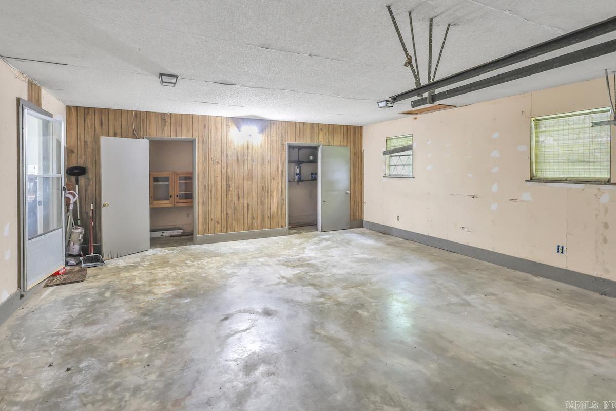 203 Halteria  Hot Springs, AR