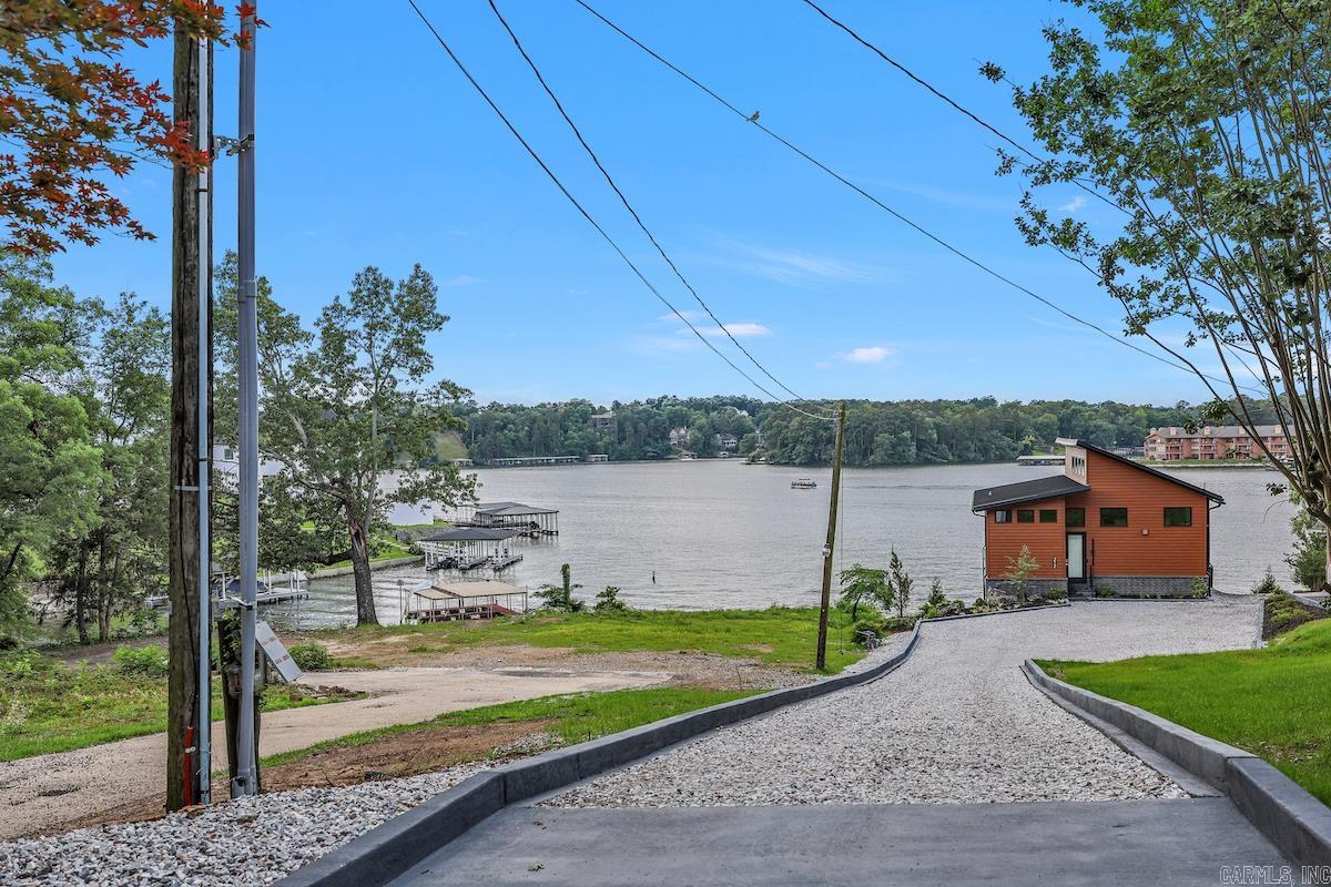 203 Halteria  Hot Springs, AR