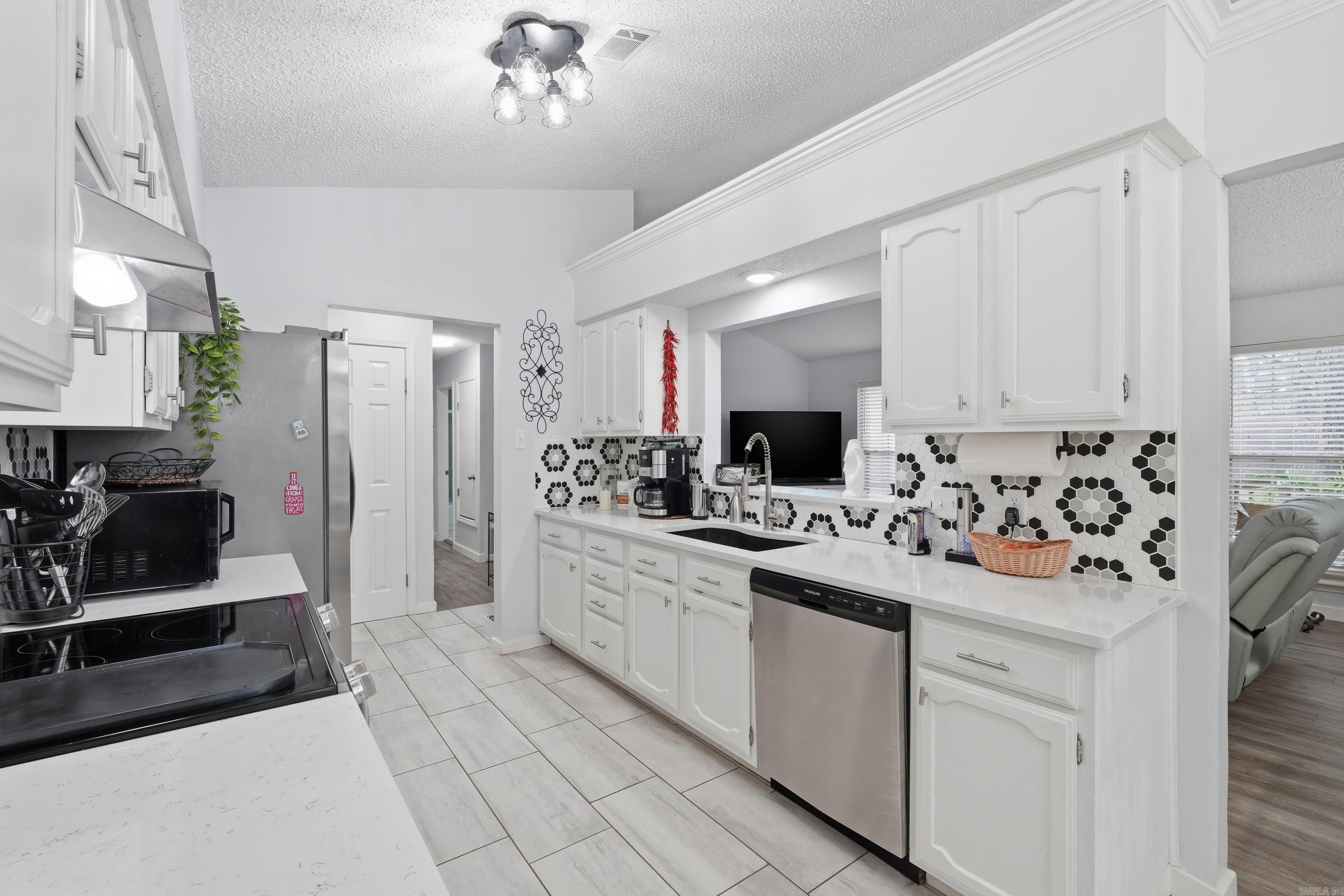 3 Lendl  Little Rock, AR