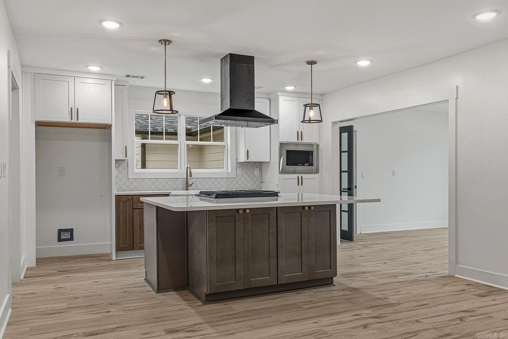 2005 Wood  Jonesboro, AR