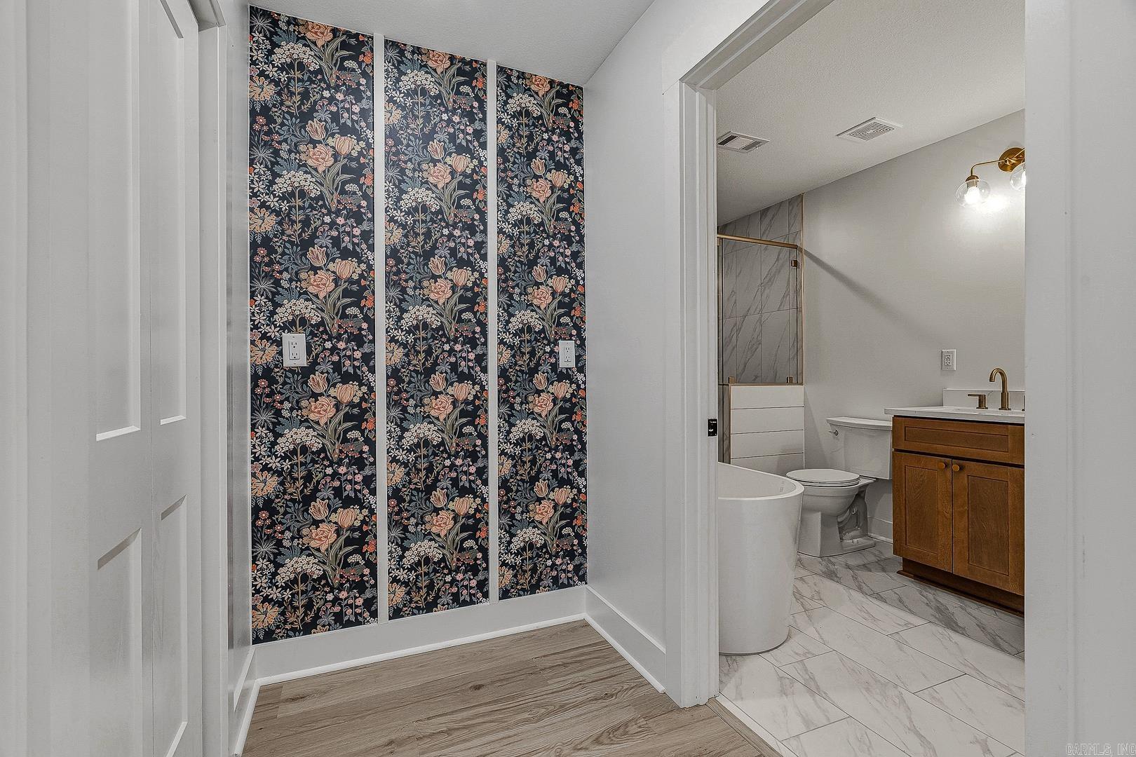 2005 Wood  Jonesboro, AR