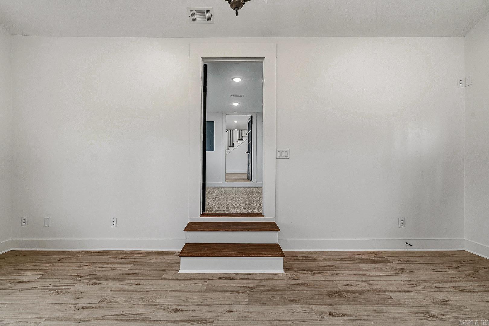 2005 Wood  Jonesboro, AR