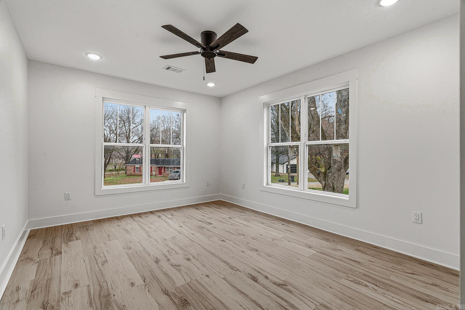 2005 Wood  Jonesboro, AR