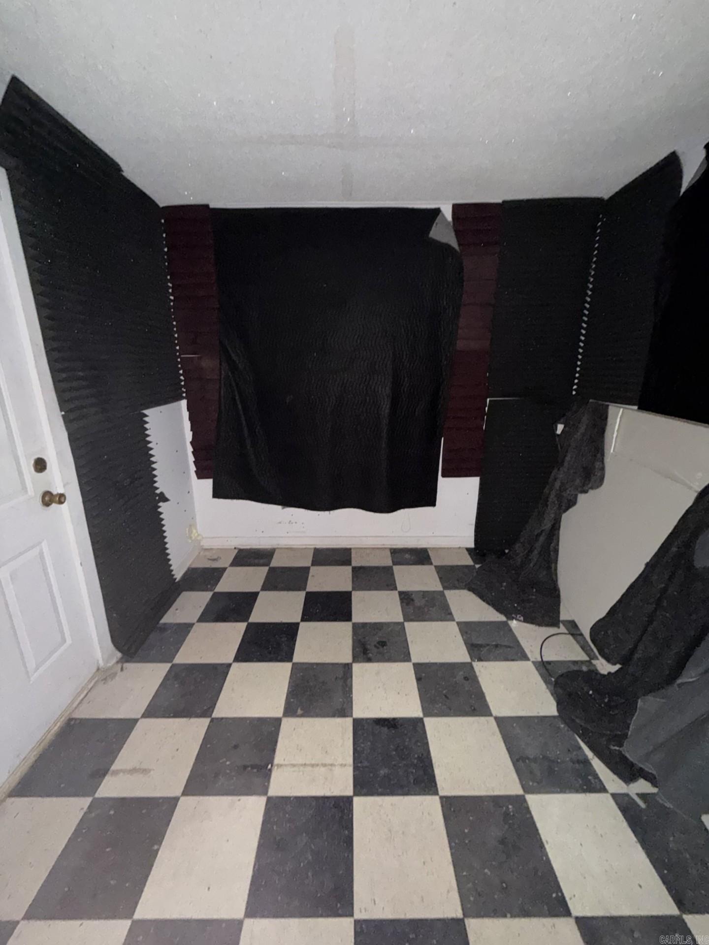 2300 S Summit  Little Rock, AR