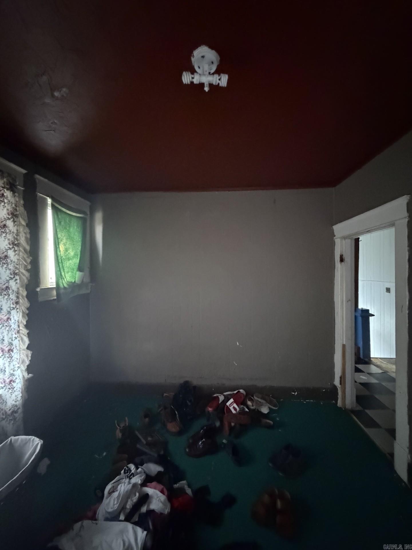 2300 S Summit  Little Rock, AR