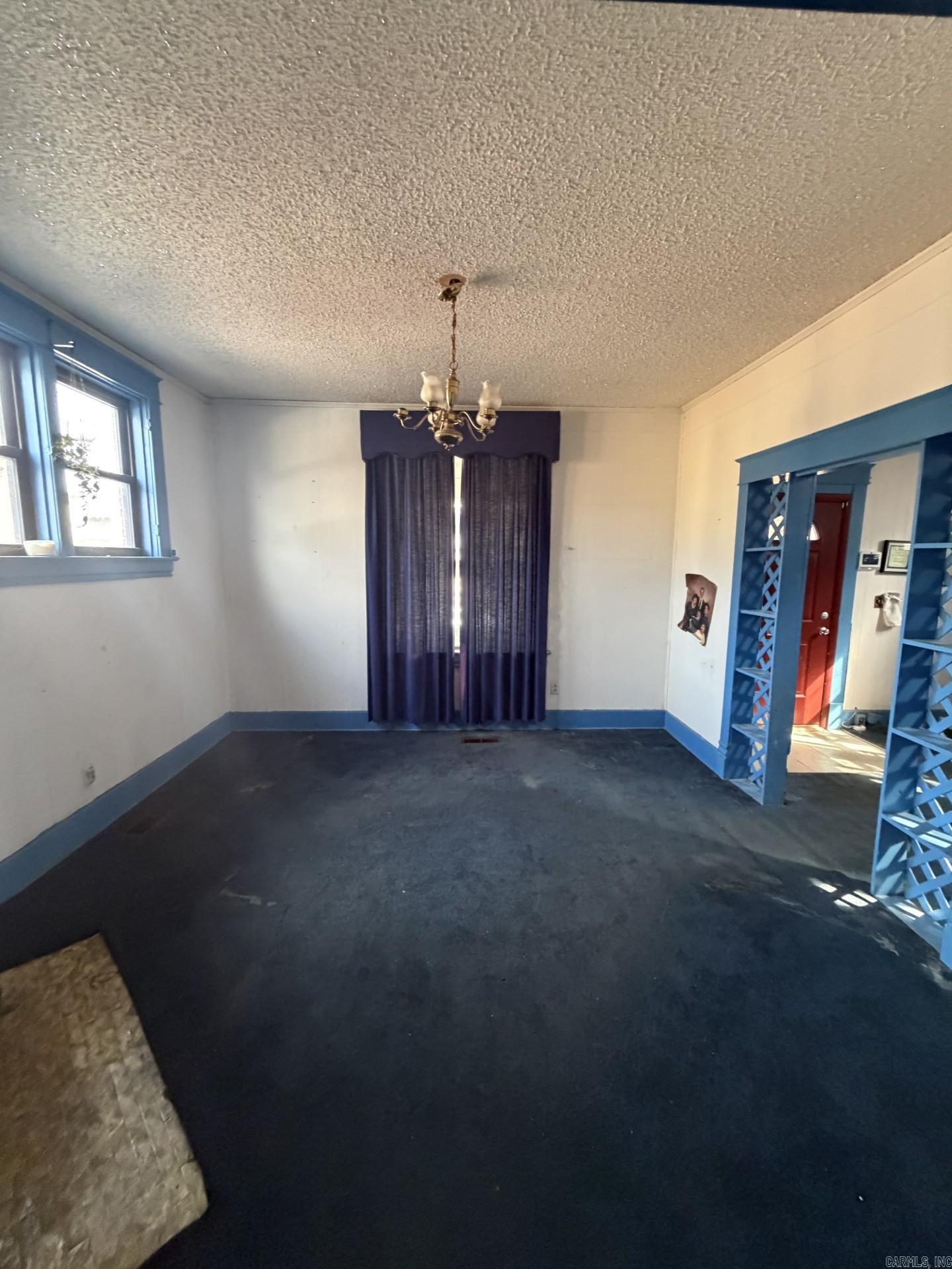 2300 S Summit  Little Rock, AR