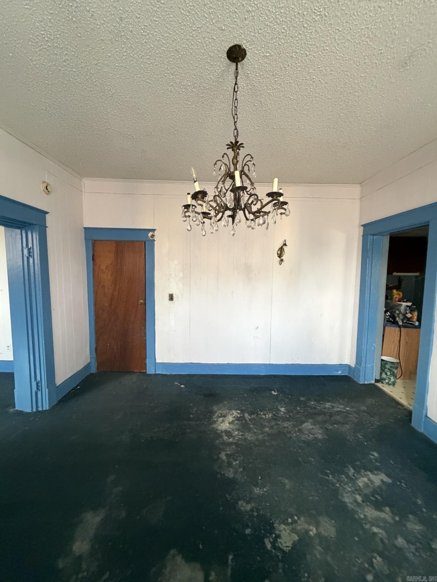 2300 S Summit  Little Rock, AR