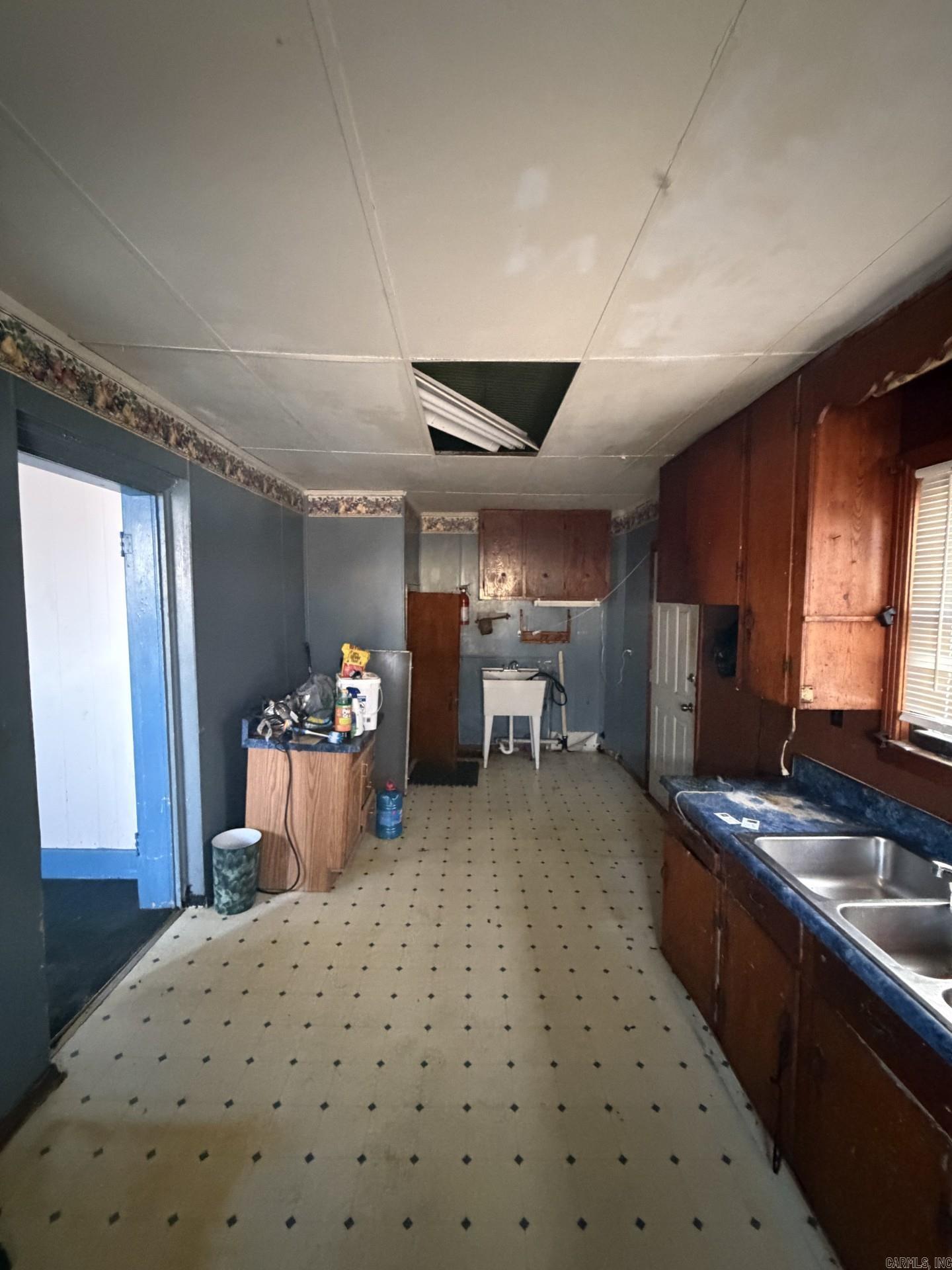 2300 S Summit  Little Rock, AR