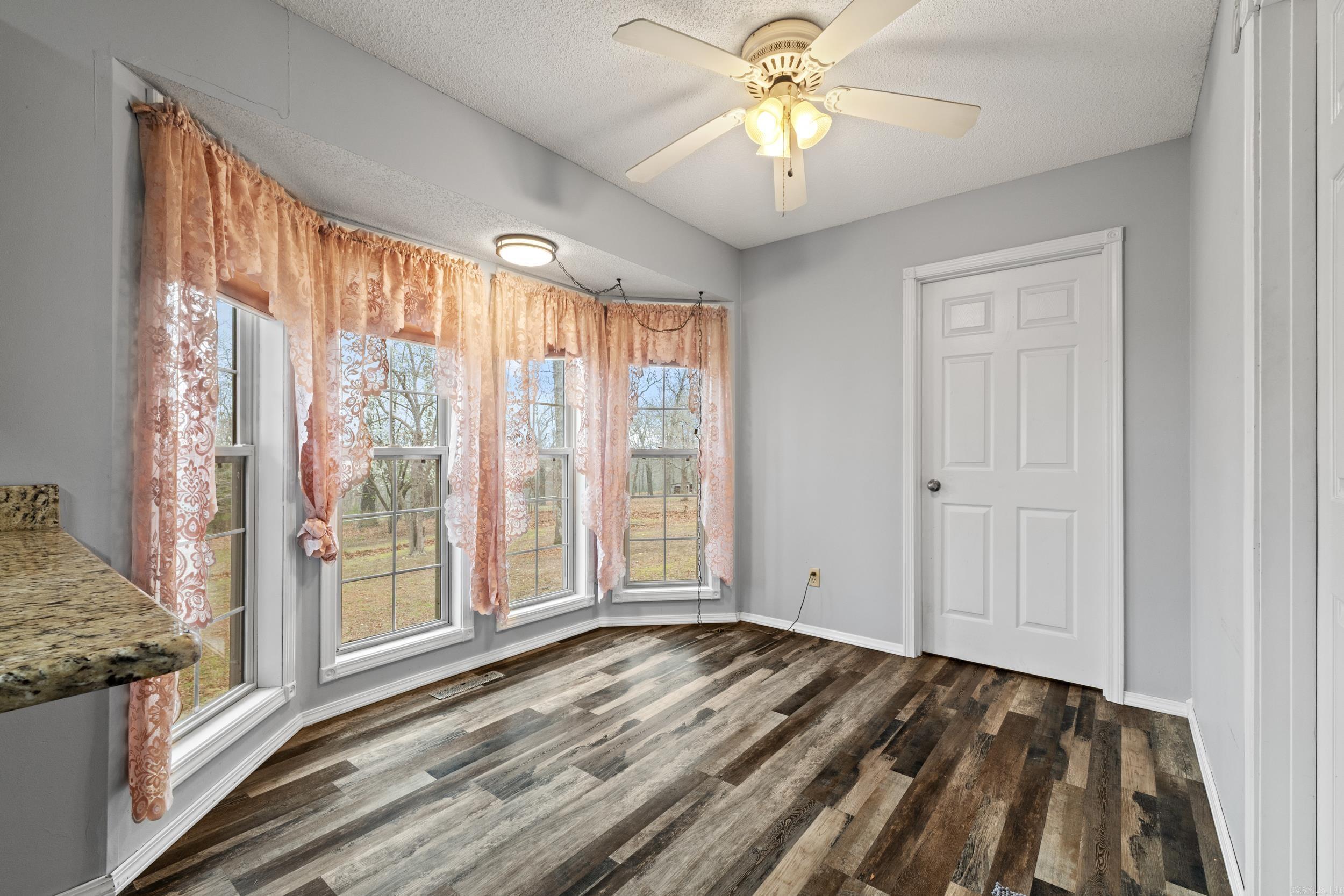 252 County Road 97  Clarkridge, AR