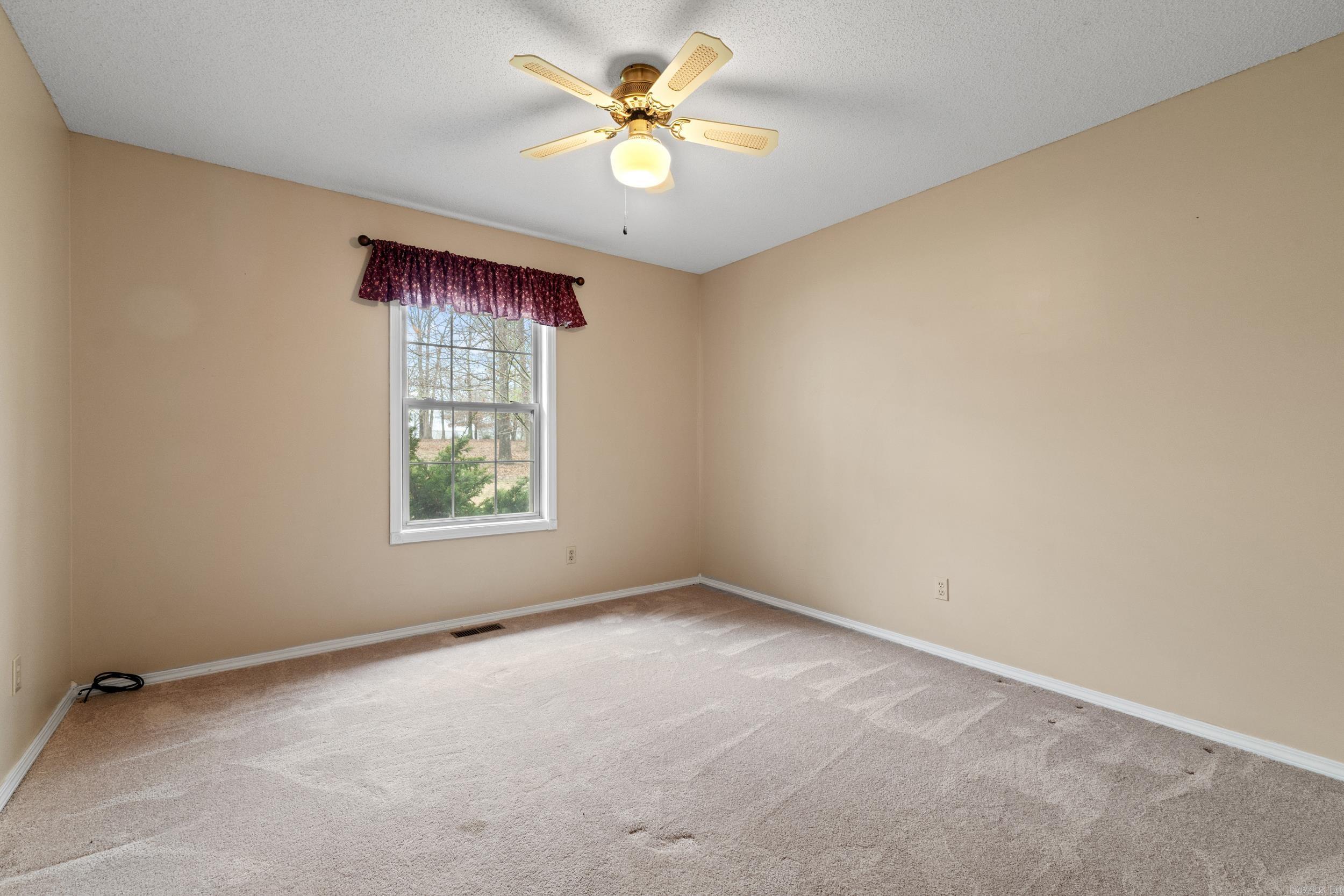 252 County Road 97  Clarkridge, AR