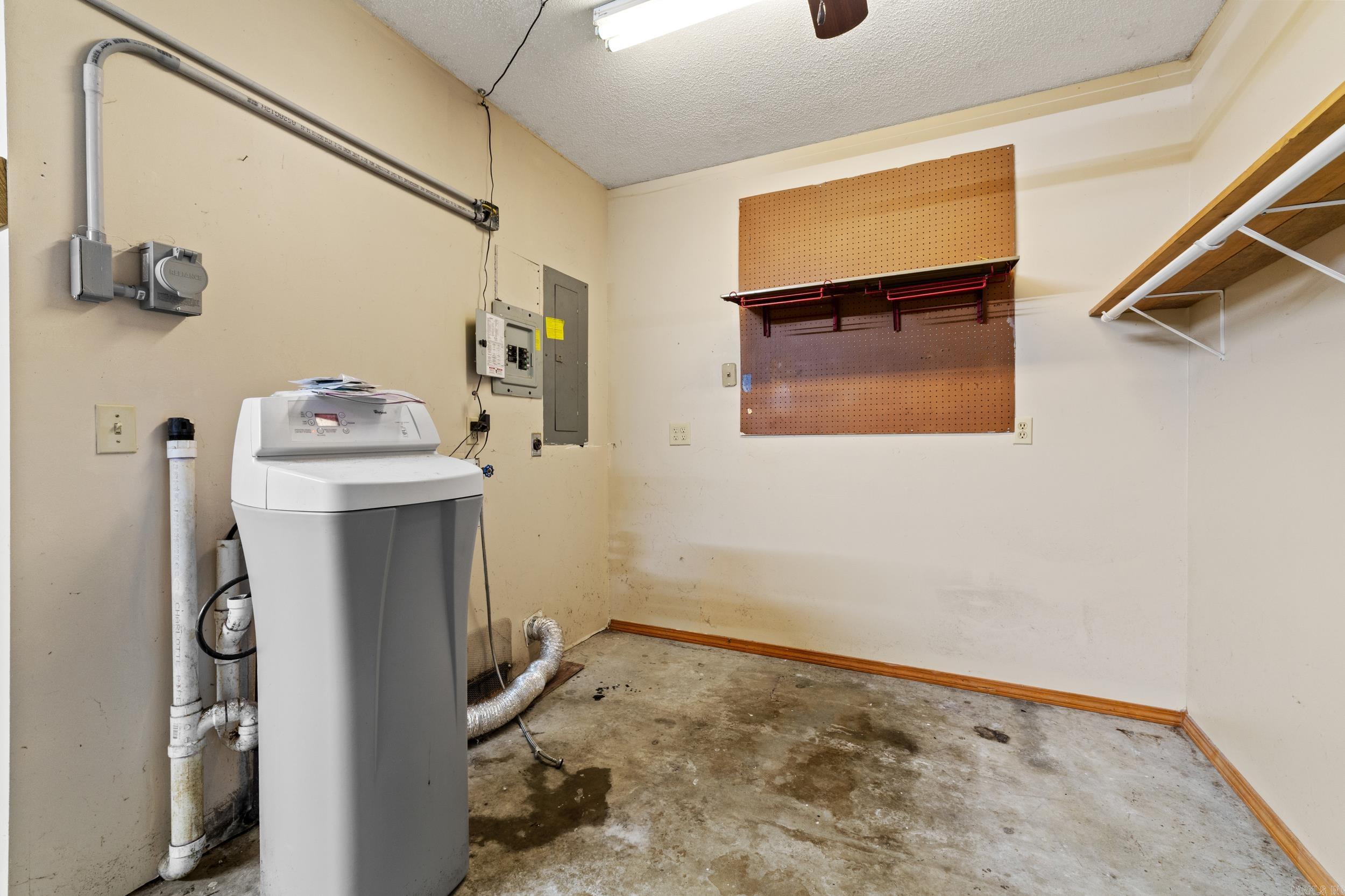 252 County Road 97  Clarkridge, AR