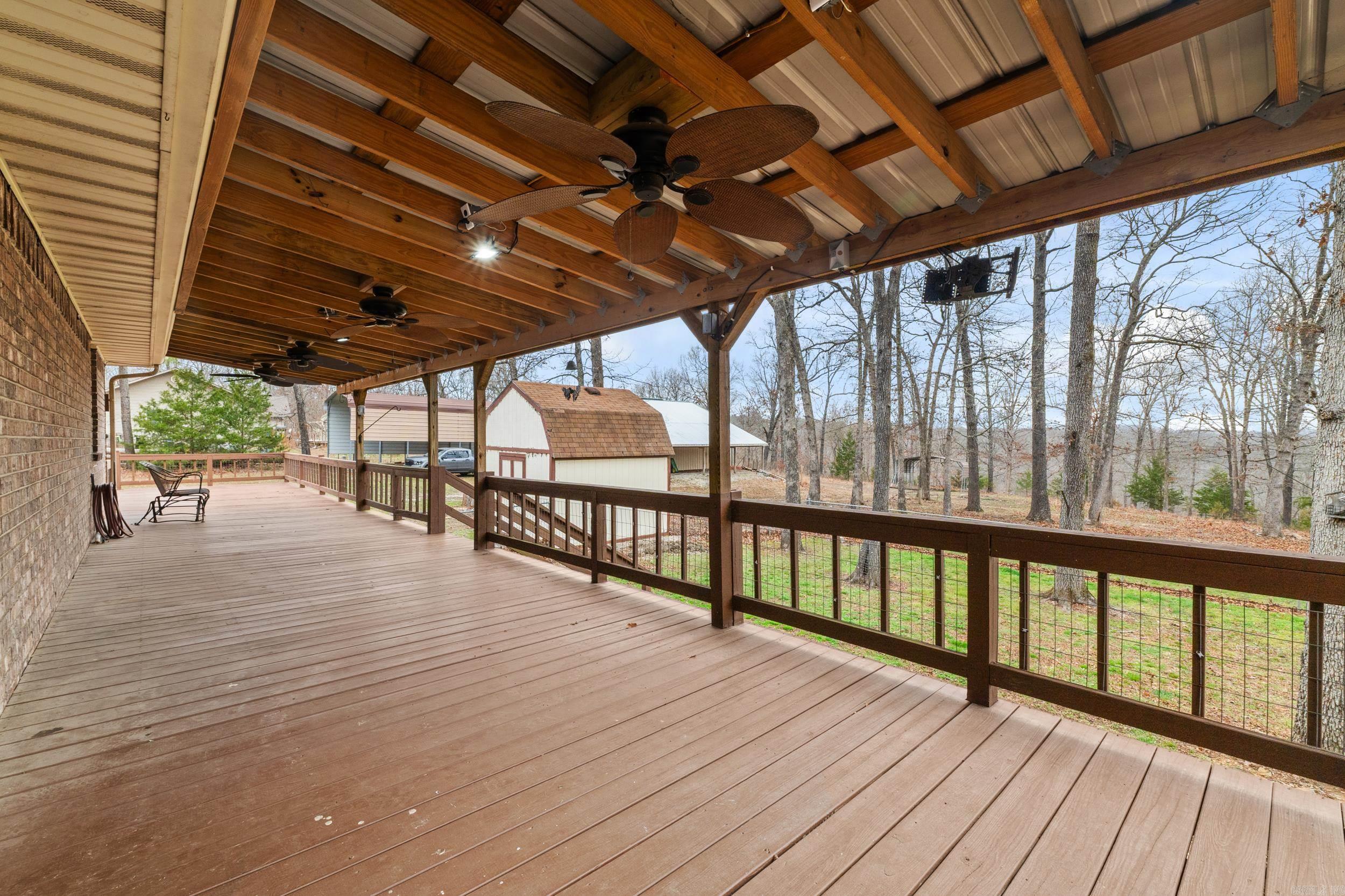 252 County Road 97  Clarkridge, AR