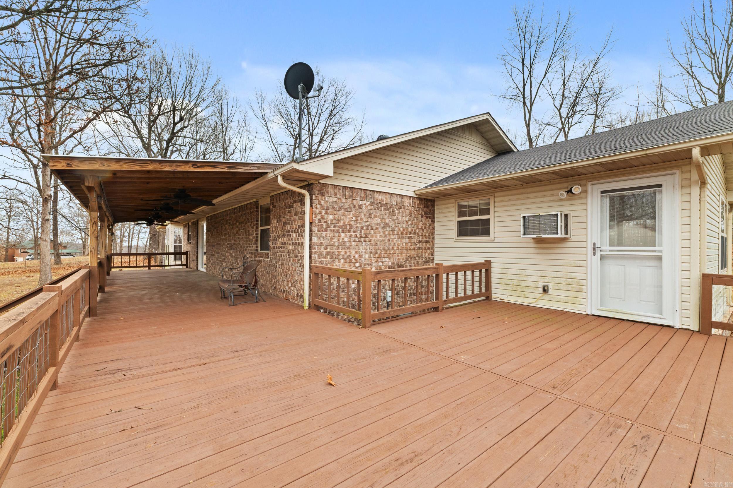 252 County Road 97  Clarkridge, AR