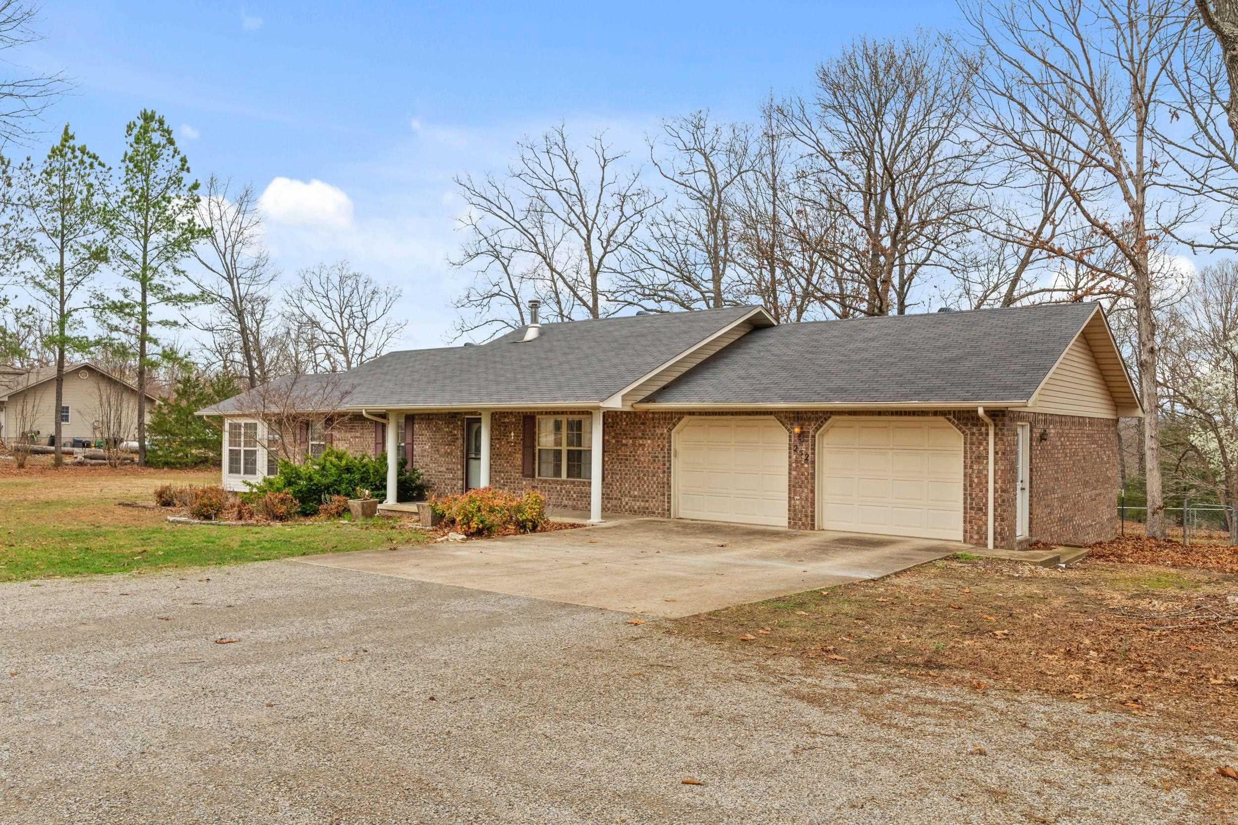 252 County Road 97  Clarkridge, AR