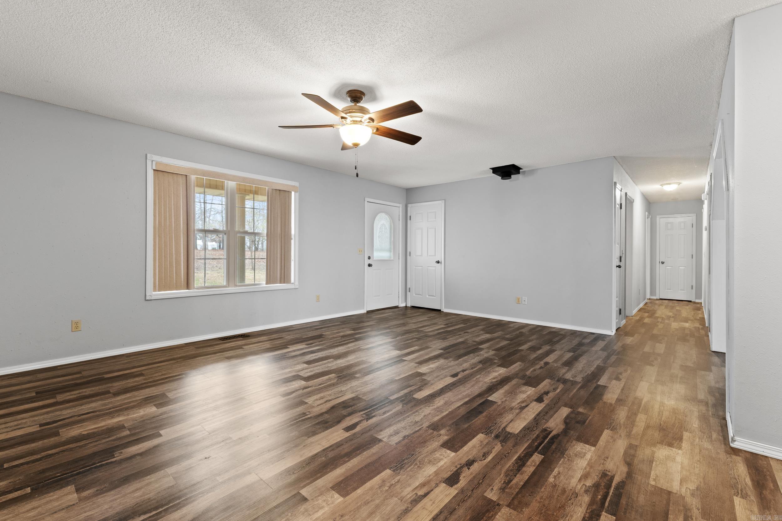 252 County Road 97  Clarkridge, AR