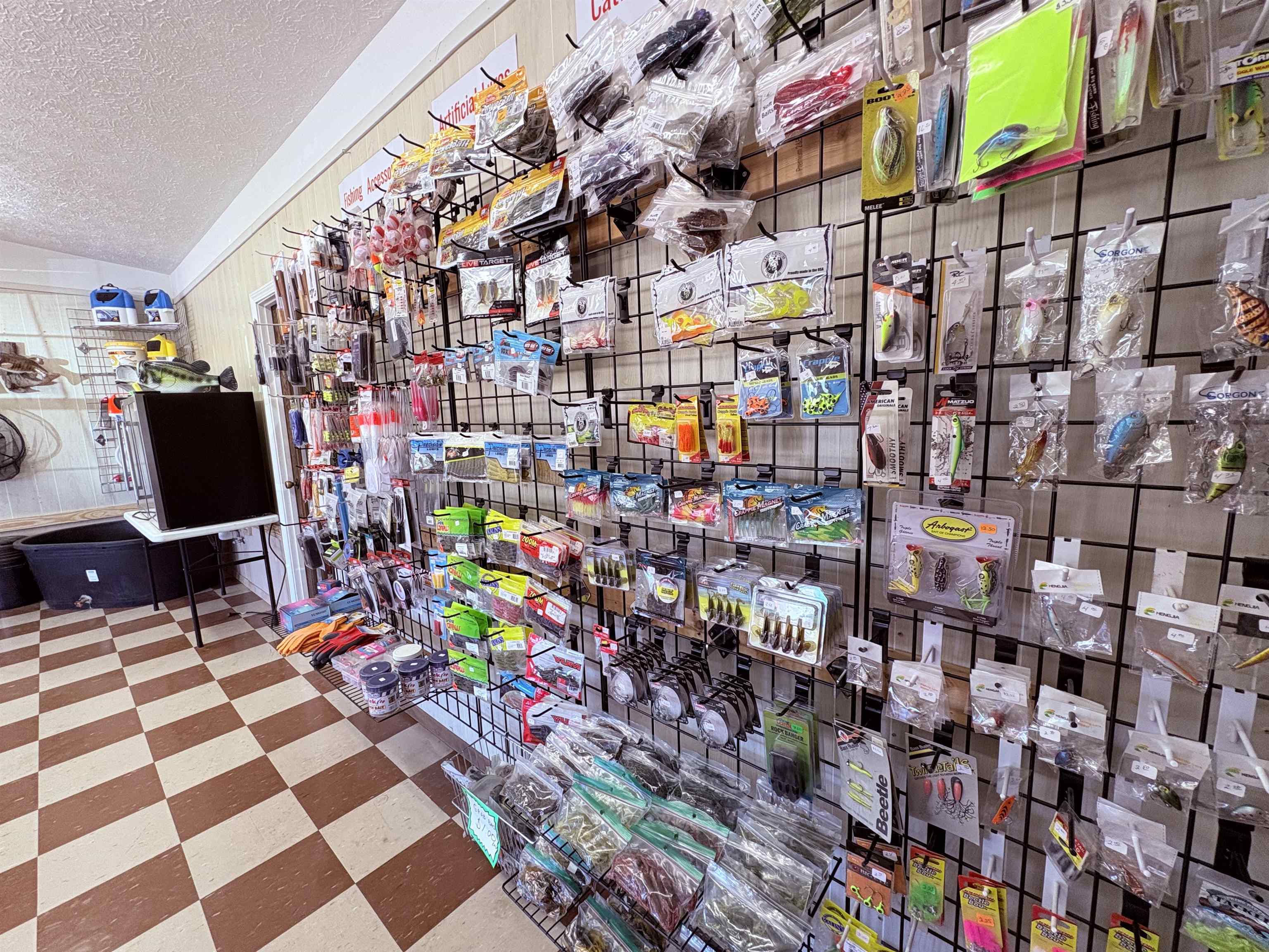 420 Highway 63  Hardy, AR