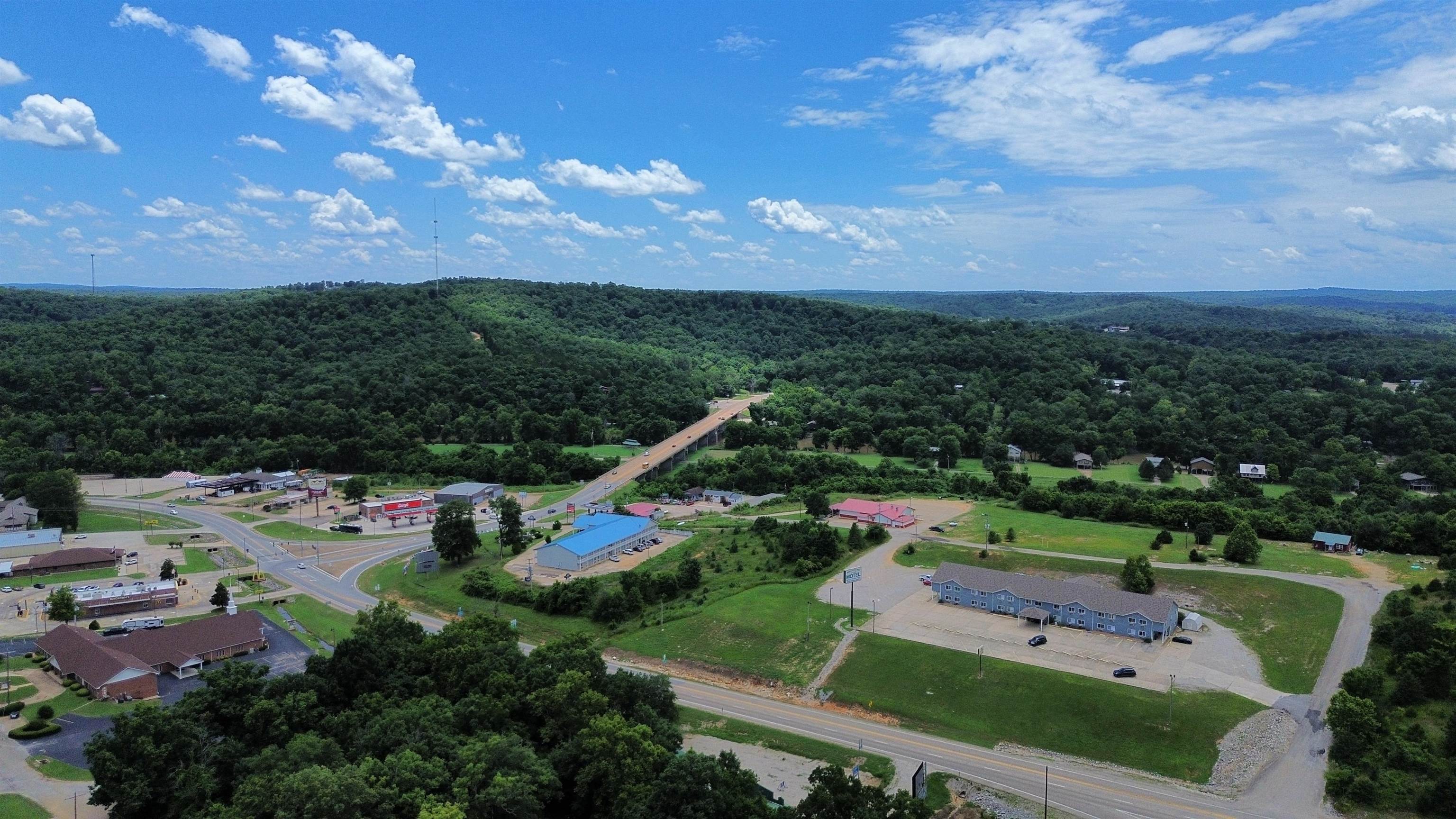 420 Highway 63  Hardy, AR