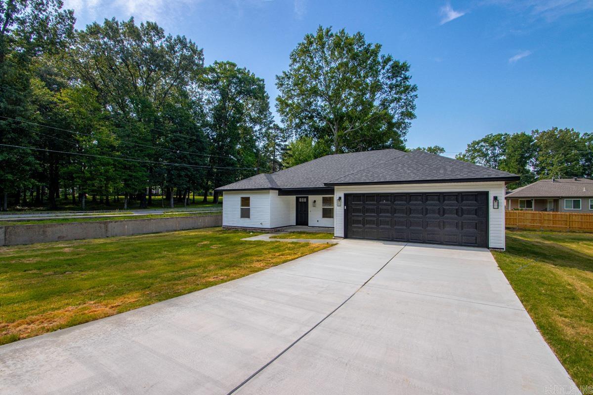 214 Pineview  Sherwood, AR