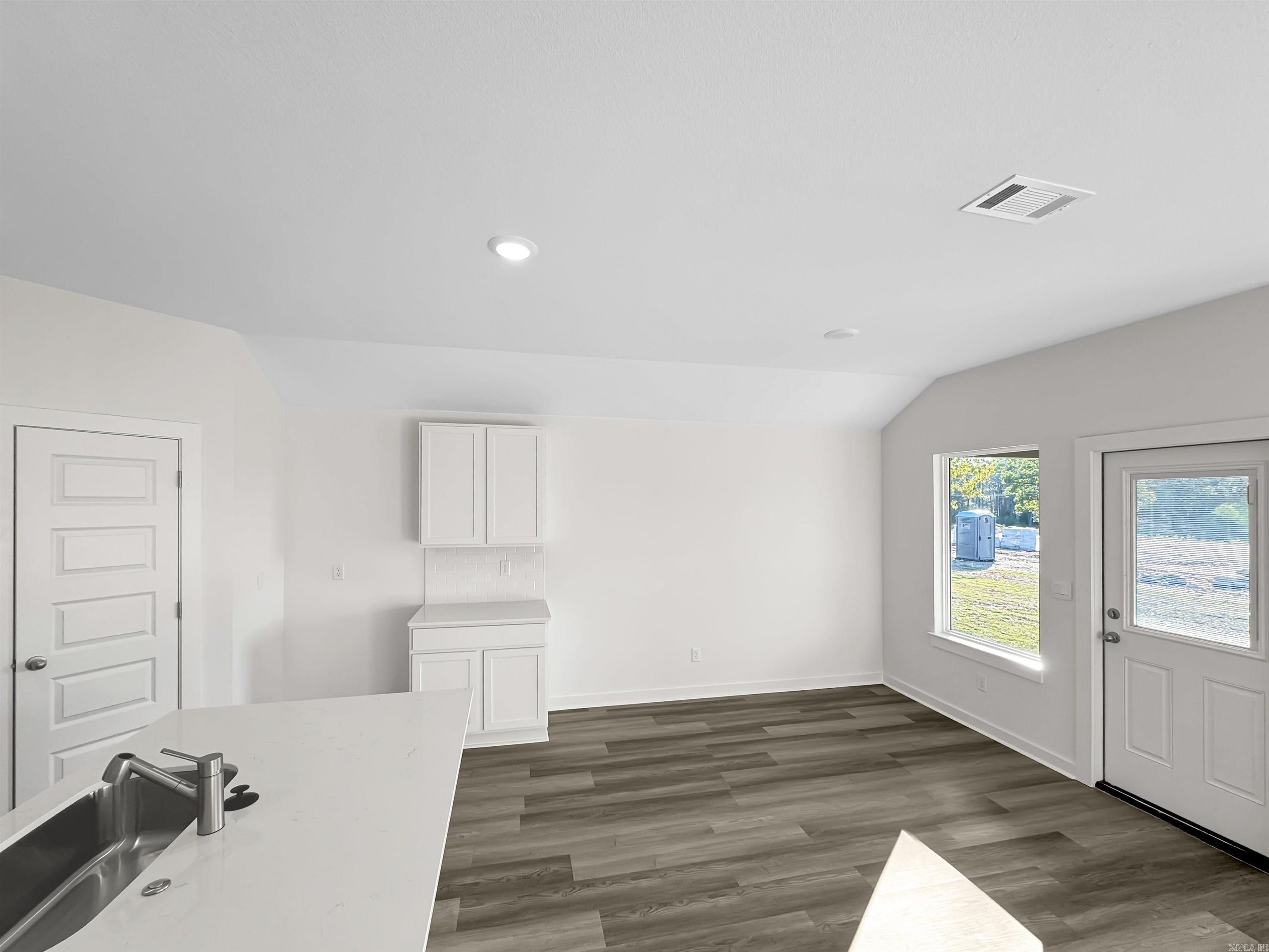 6332 Warwick  Bryant, AR