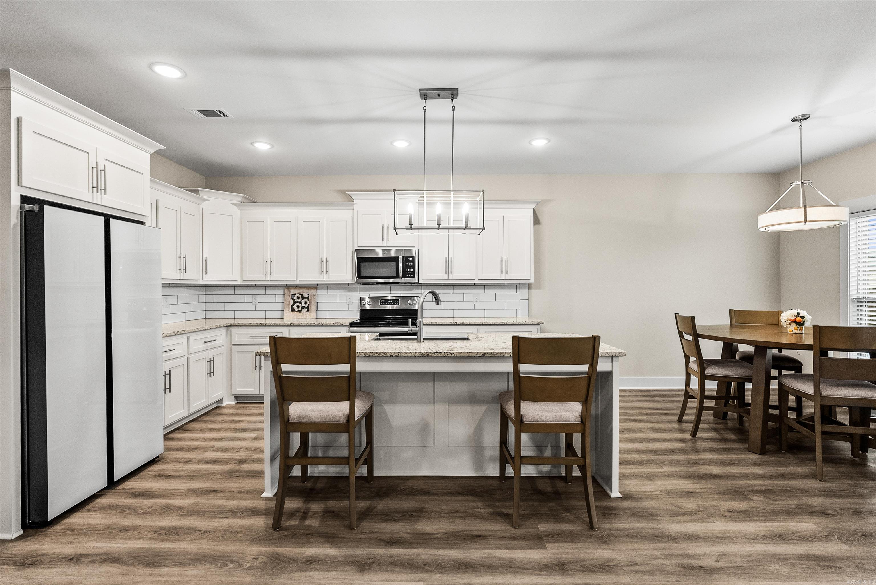 10 Clover Leaf  Greenbrier, AR