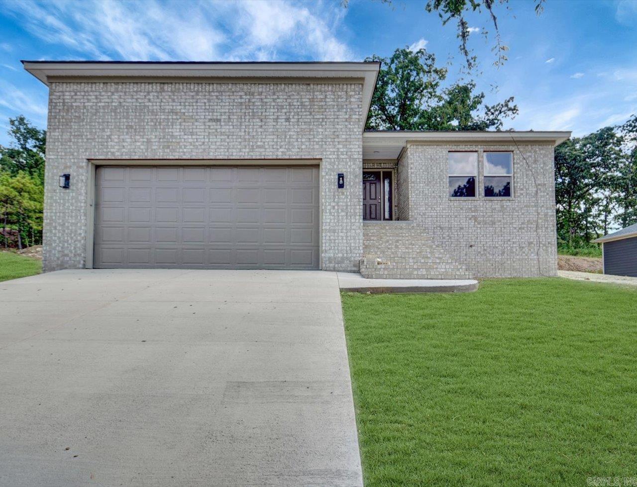 312 Columbia Hills  Hot Springs, AR