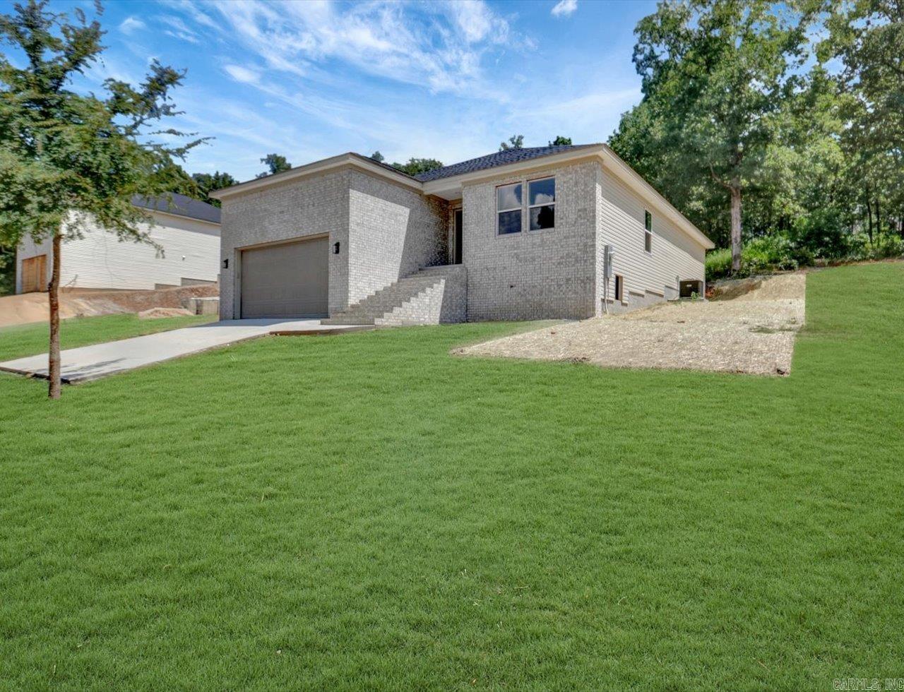 312 Columbia Hills  Hot Springs, AR