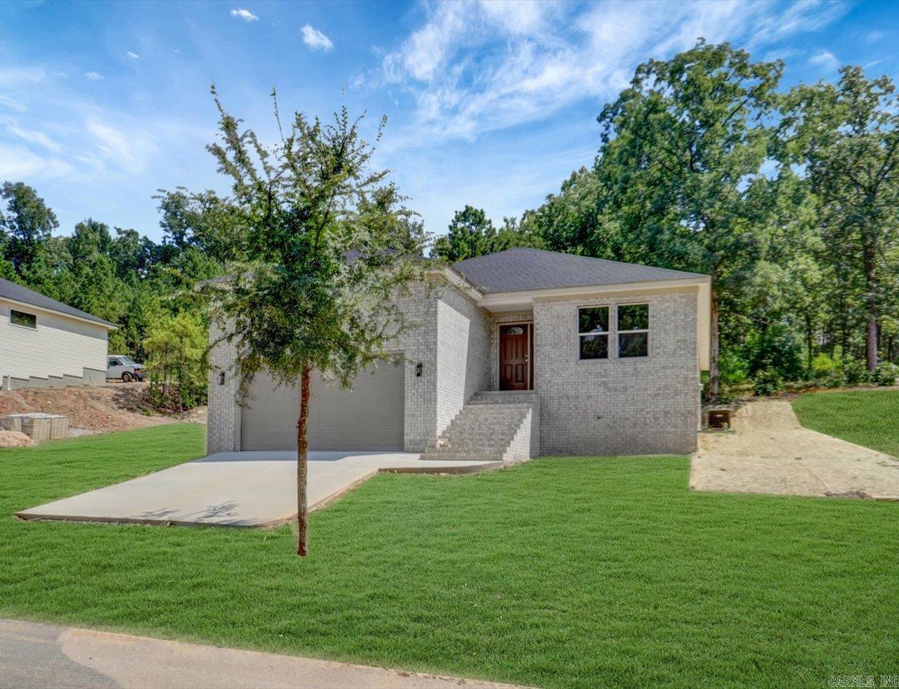 312 Columbia Hills  Hot Springs, AR