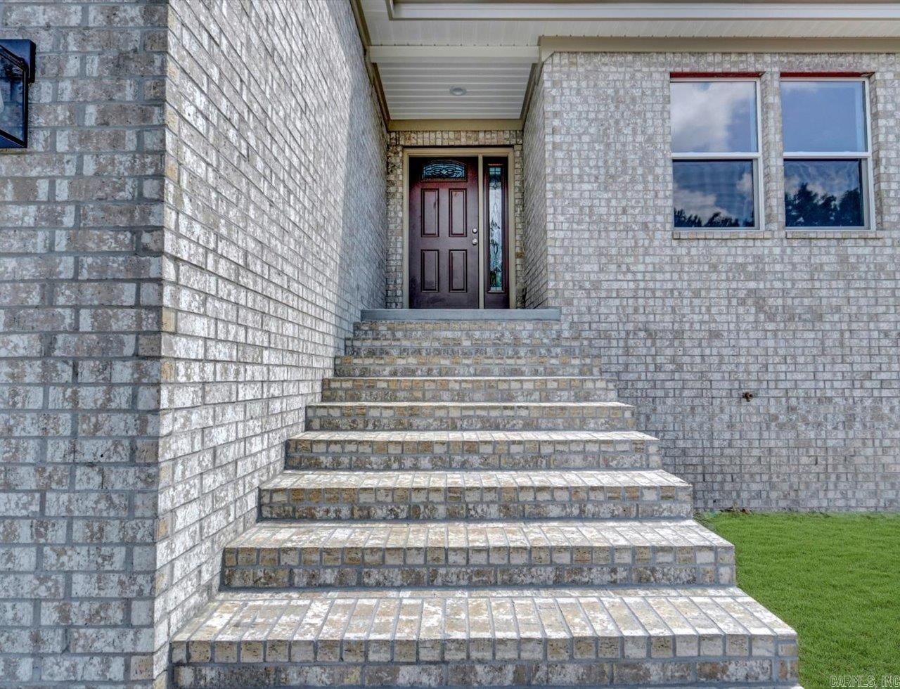 312 Columbia Hills  Hot Springs, AR