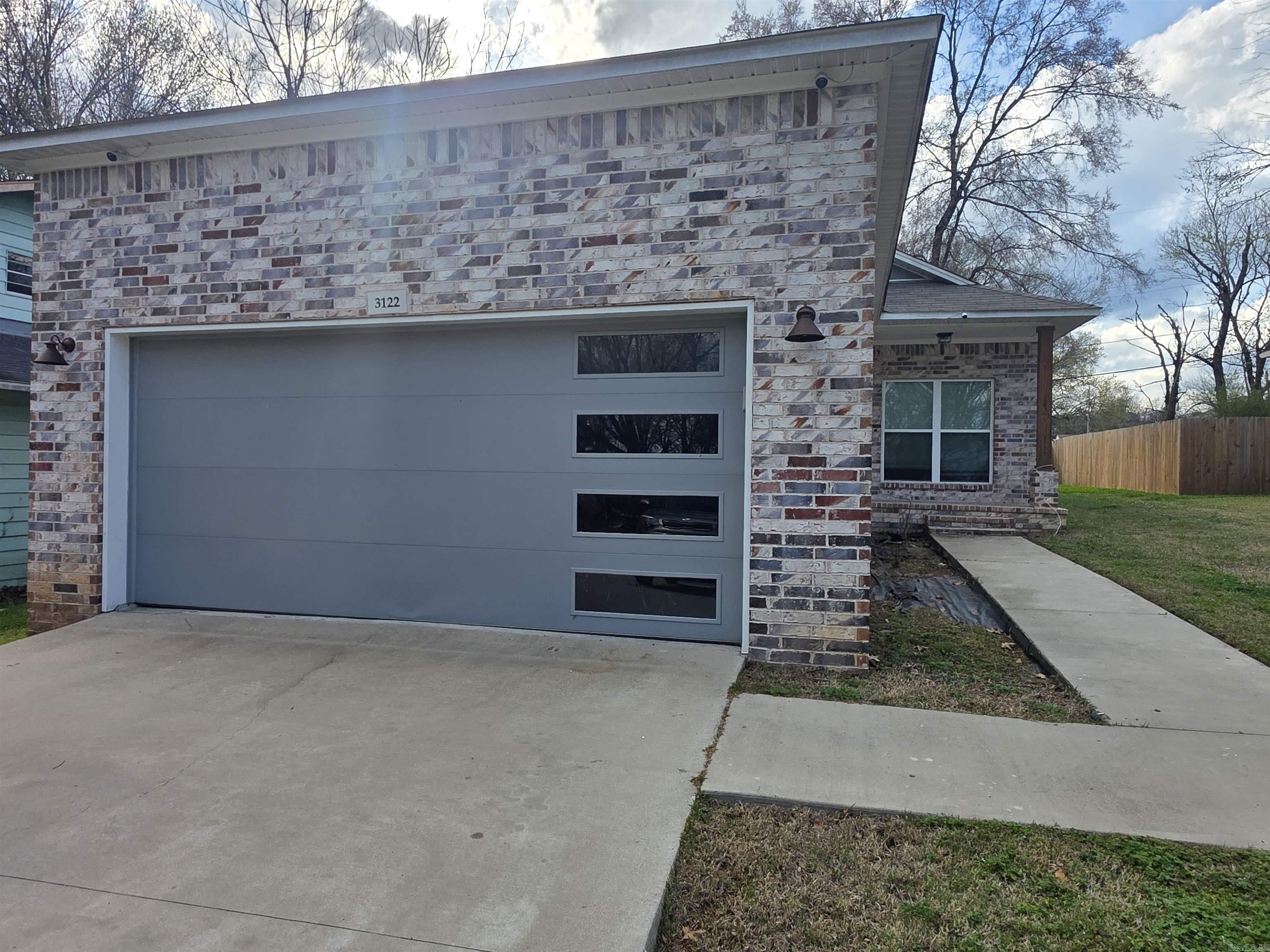 3122 Main  Little Rock, AR