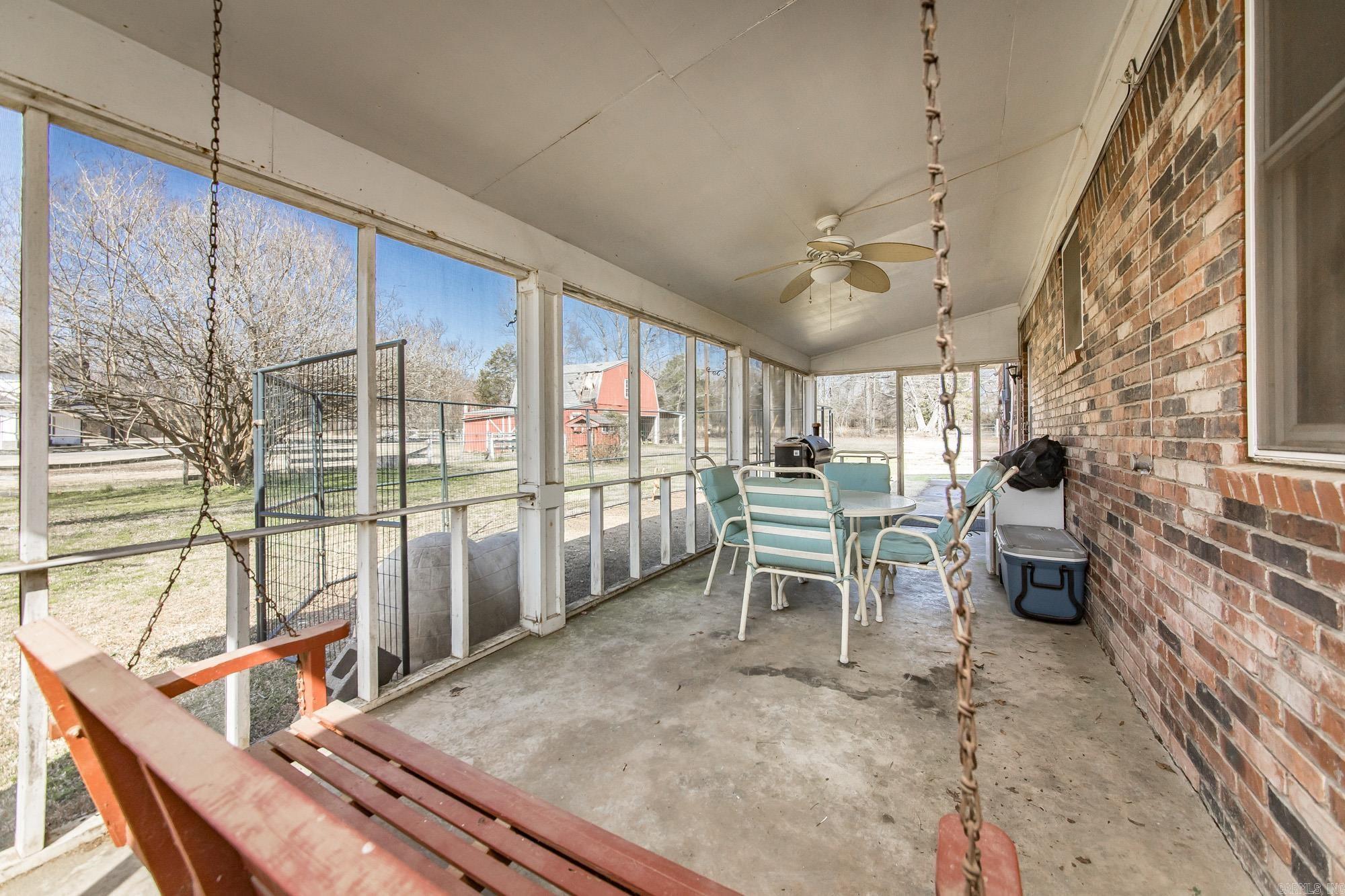 1129 W Main St  Austin, AR