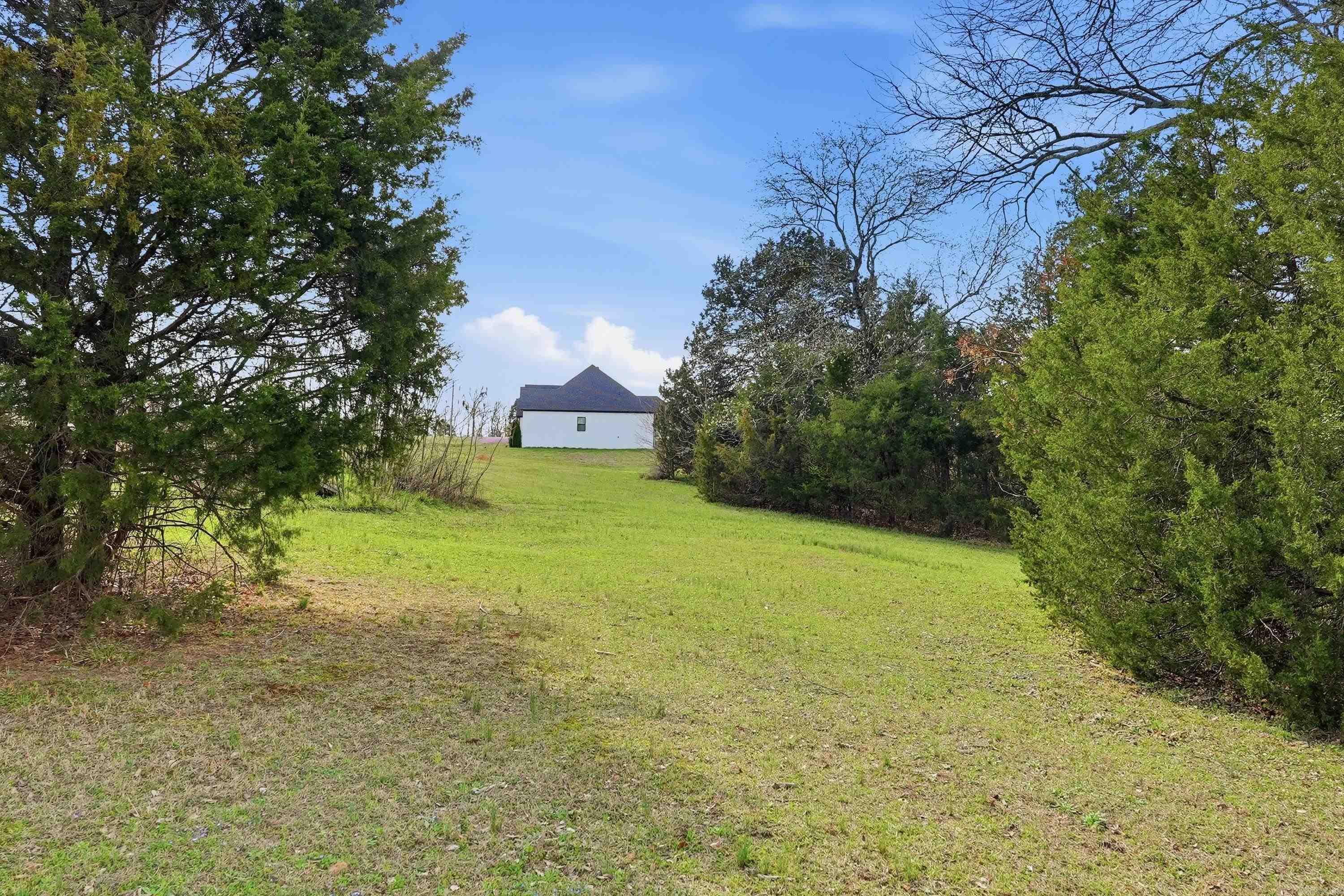 13 Pear  Greenbrier, AR